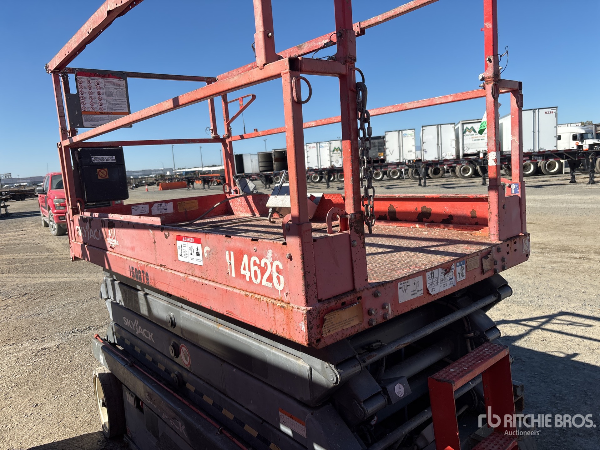 General Appearance with Picture, Left Rear Corner