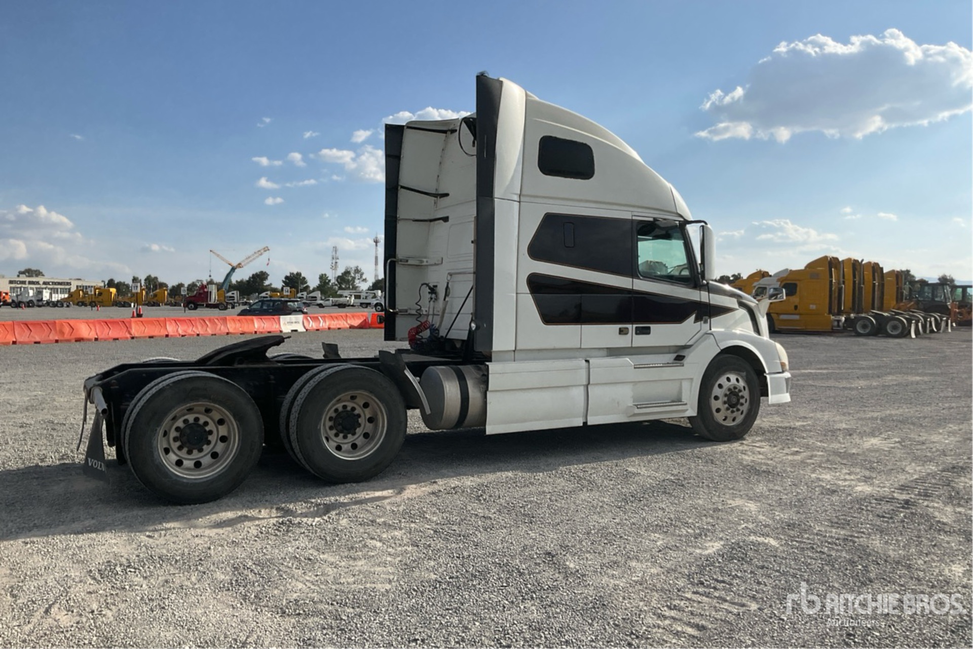 General Appearance with Image, coin arrière droit