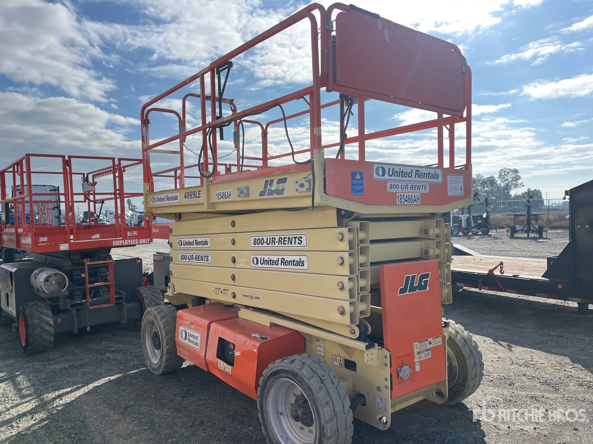 General Appearance with Imagen: esquina delantera derecha