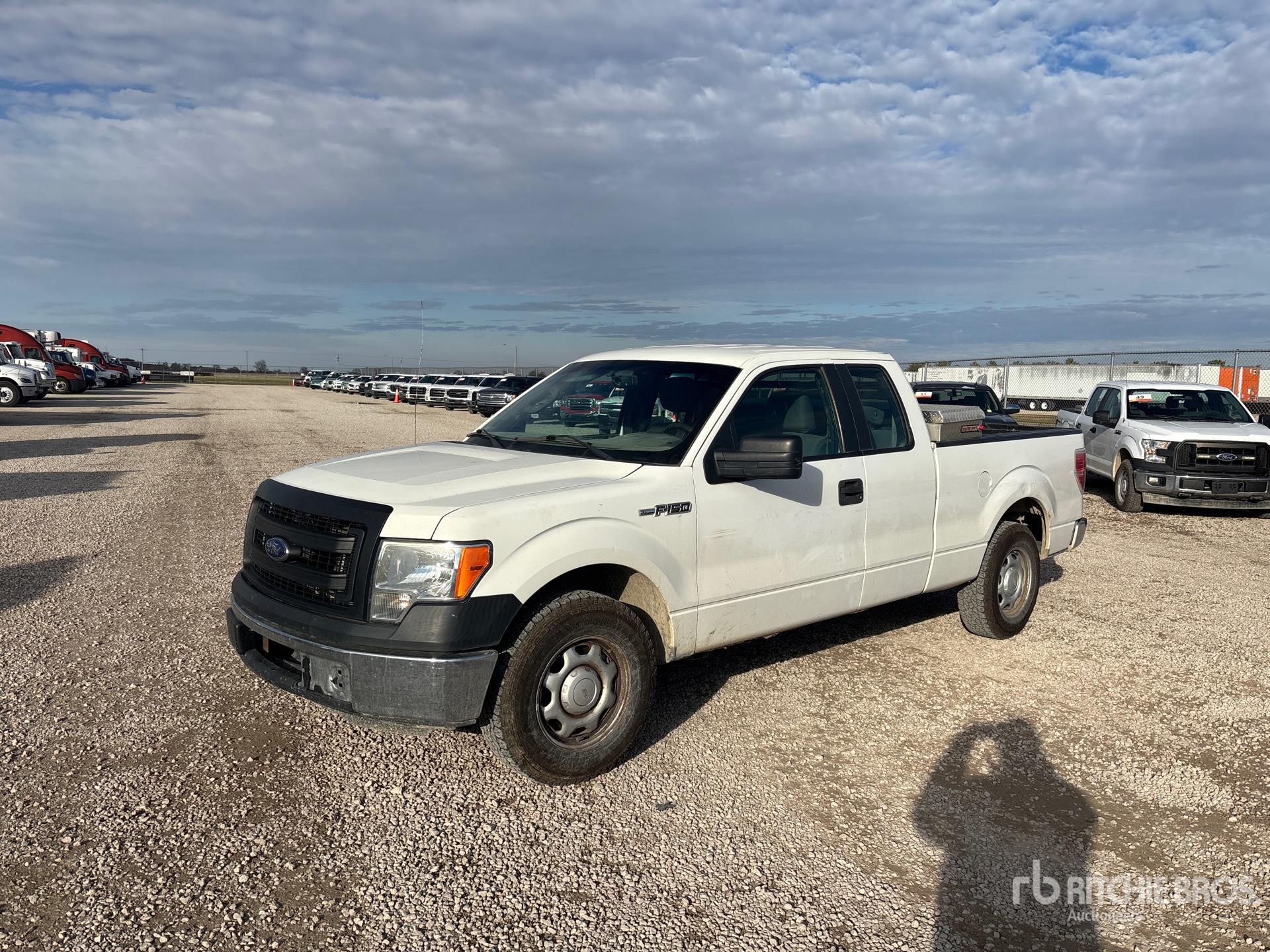 General Appearance with Picture, Left Front Corner