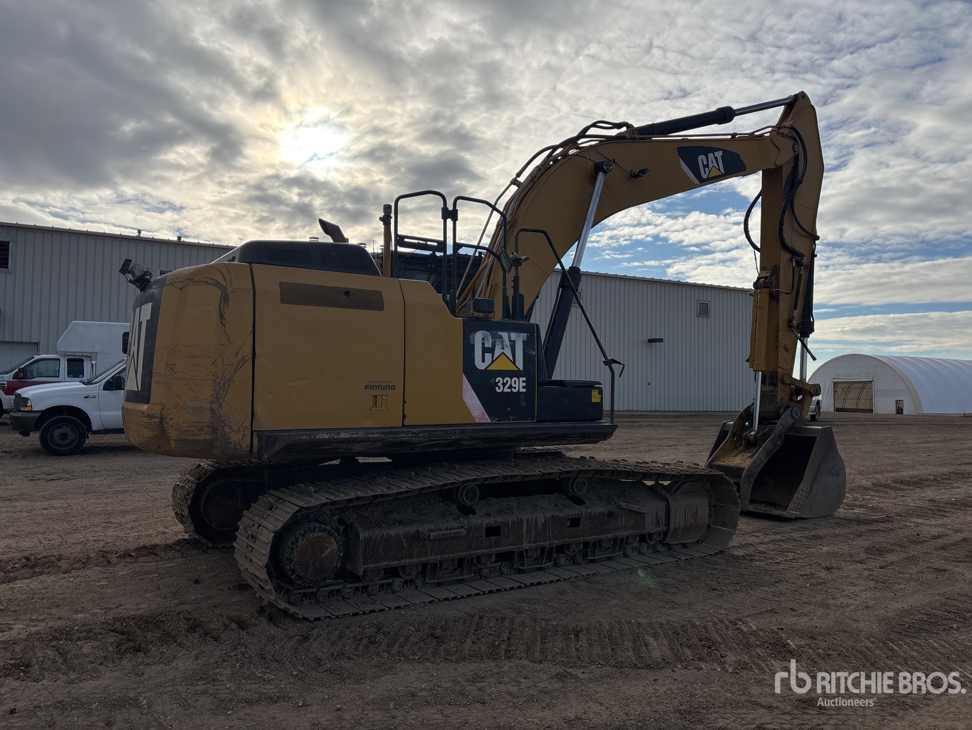 General Appearance with Foto, angolo anteriore sinistro