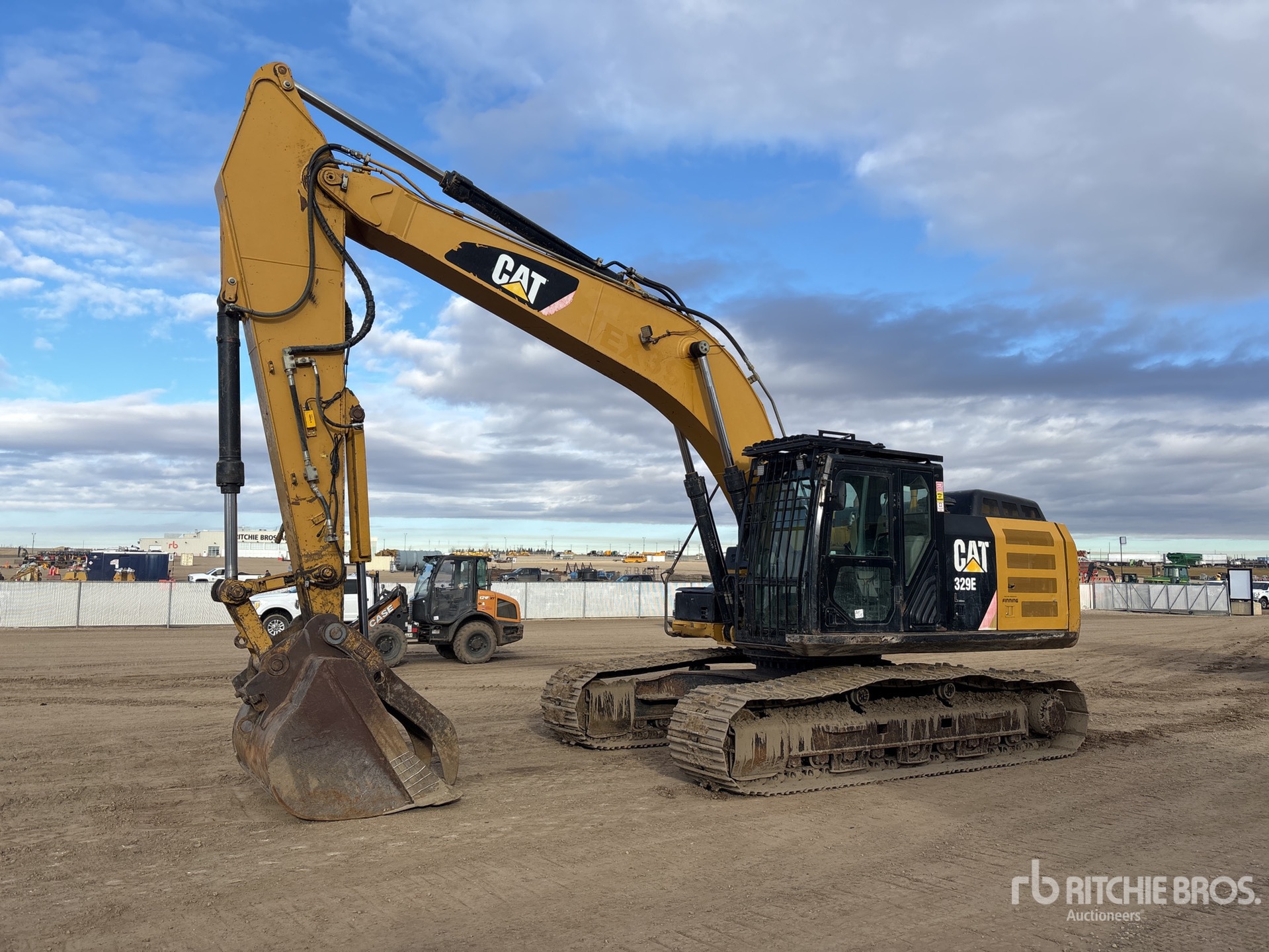 General Appearance with Foto, angolo anteriore sinistro