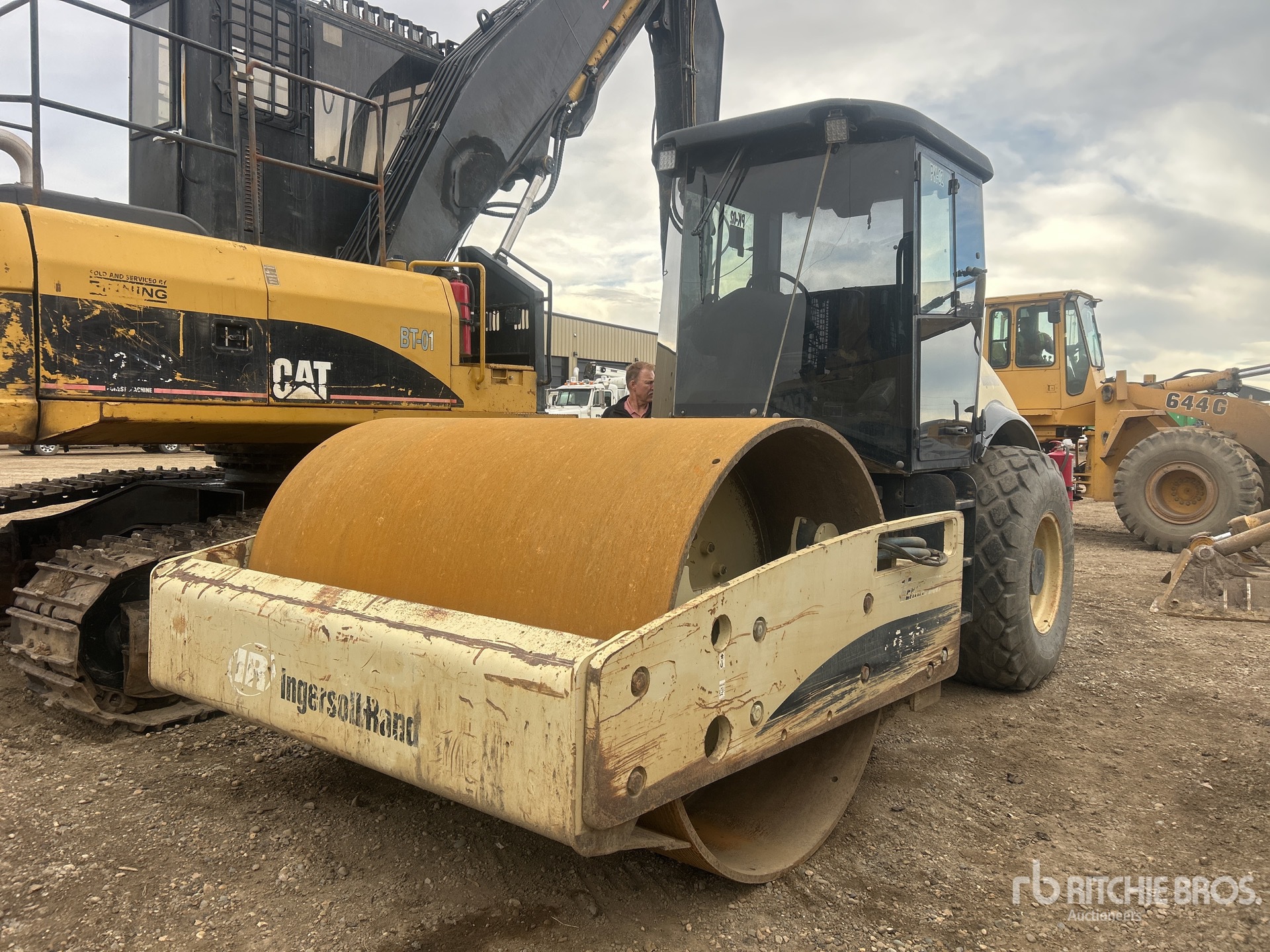 General Appearance with Featured Photo