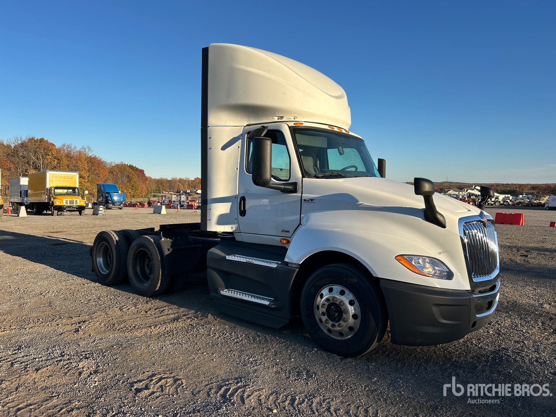 General Appearance with Foto, angolo anteriore destro