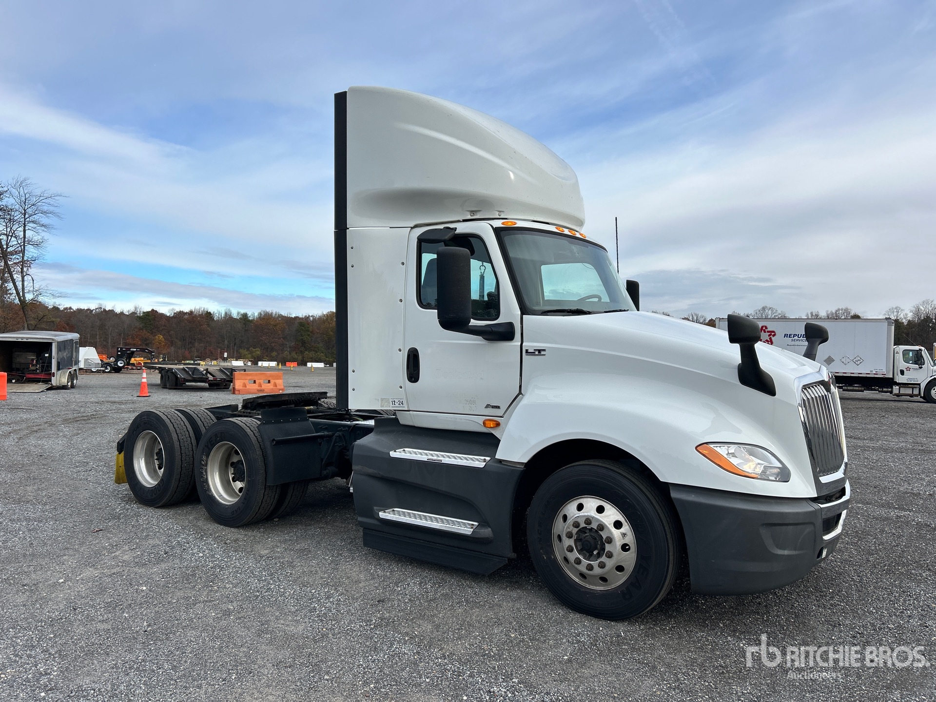 General Appearance with Zdjęcie, prawy górny róg