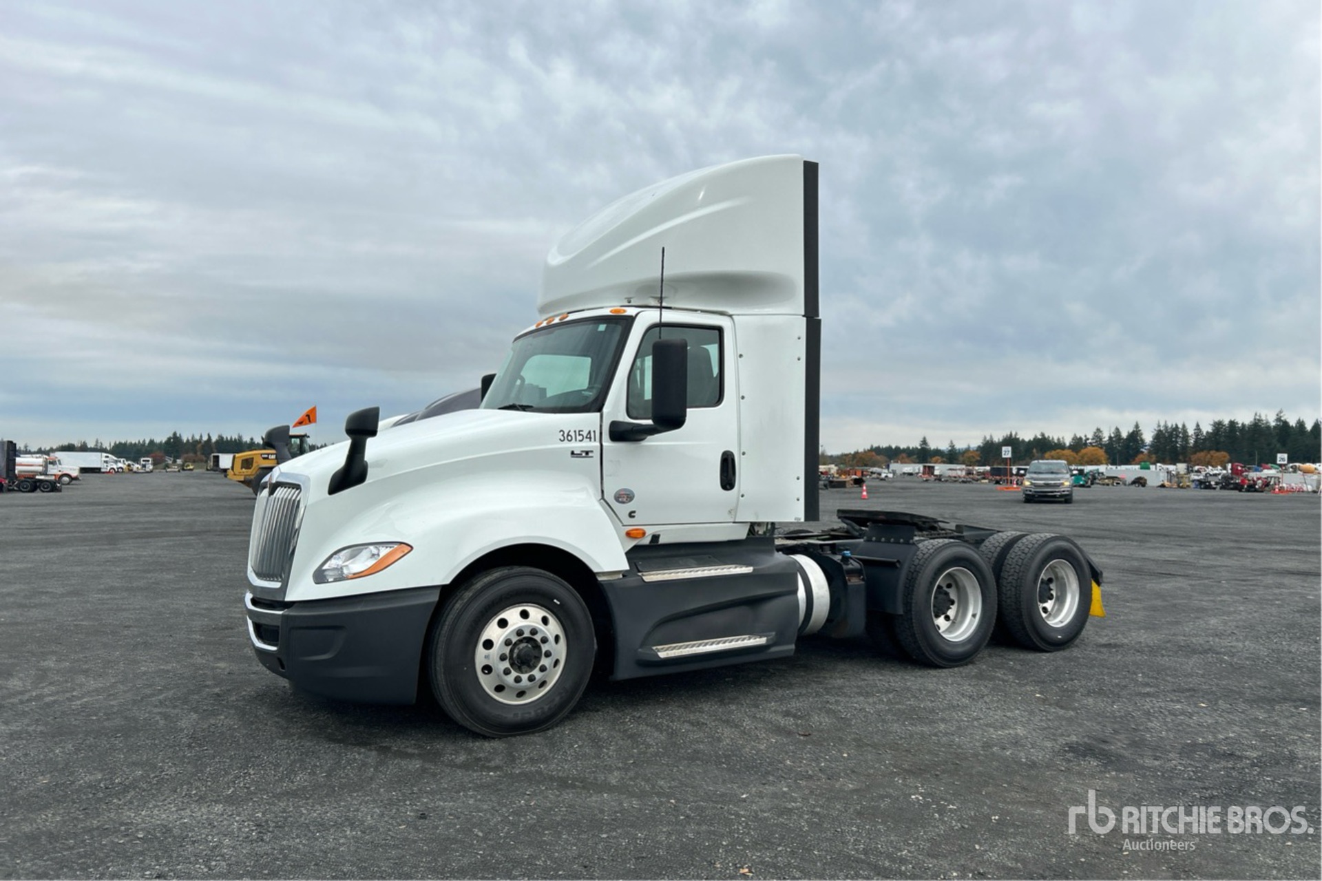 General Appearance with Picture, Left Front Corner