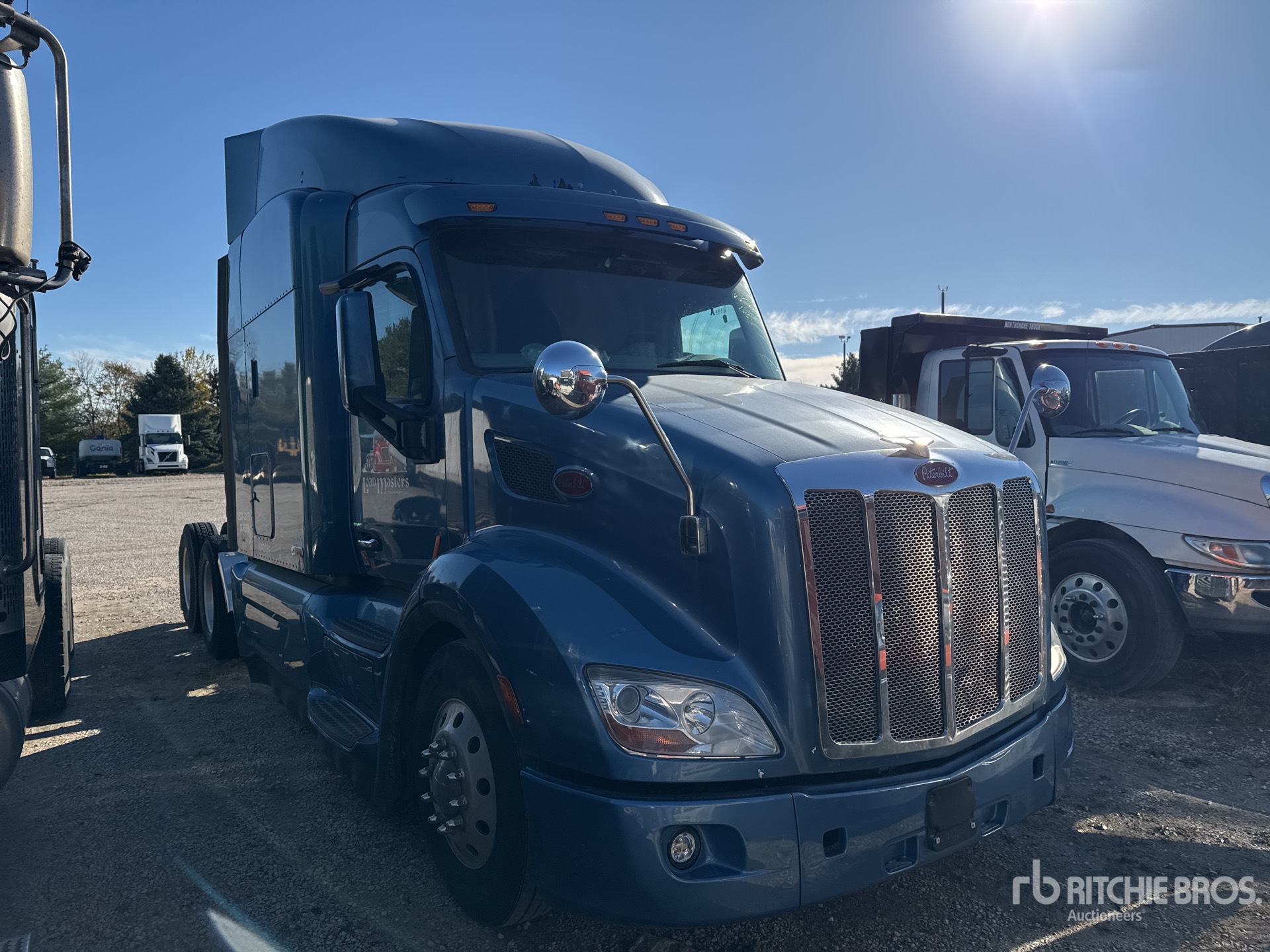 General Appearance with Imagen: esquina delantera derecha