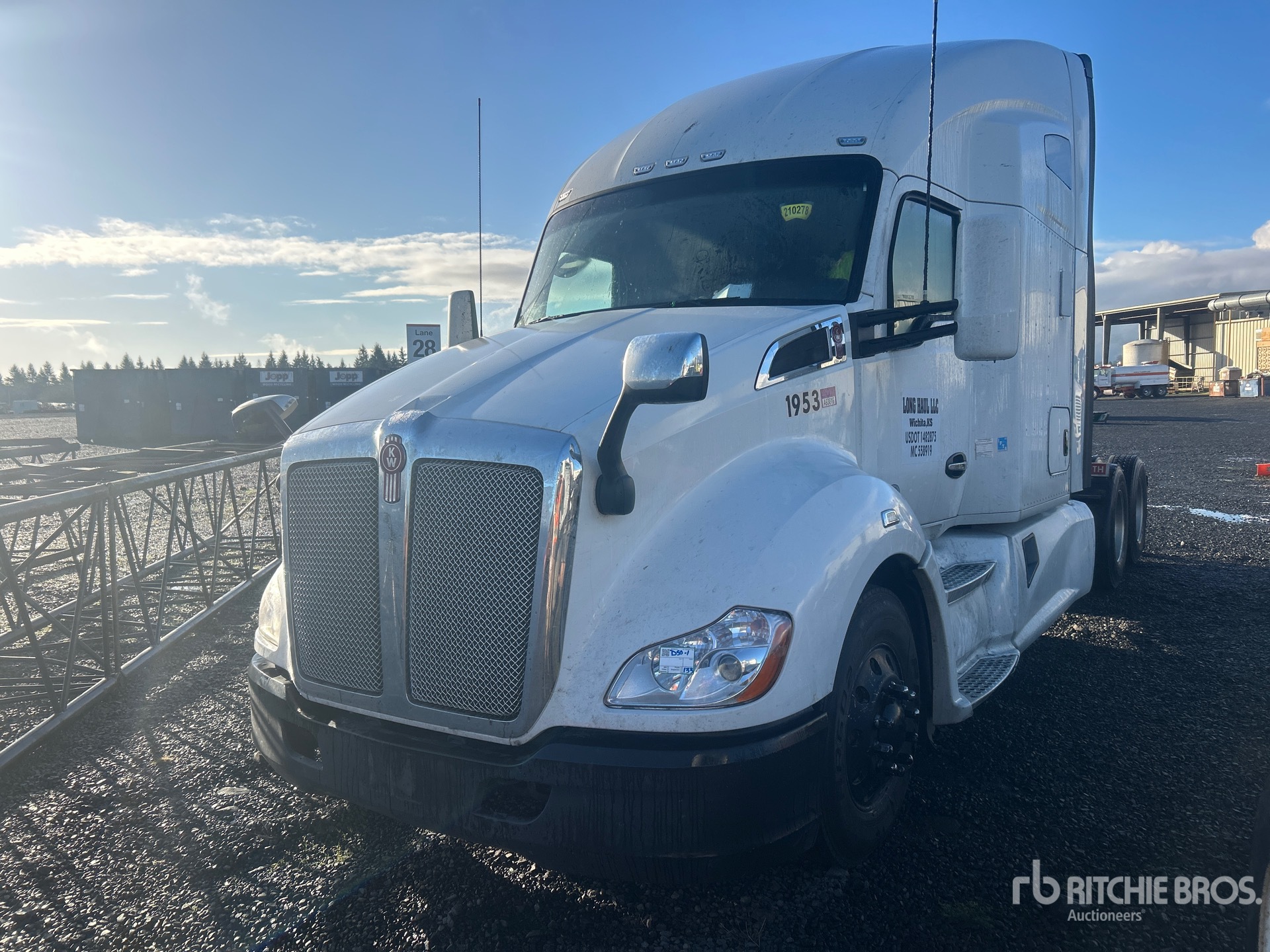 General Appearance with Picture, Left Front Corner