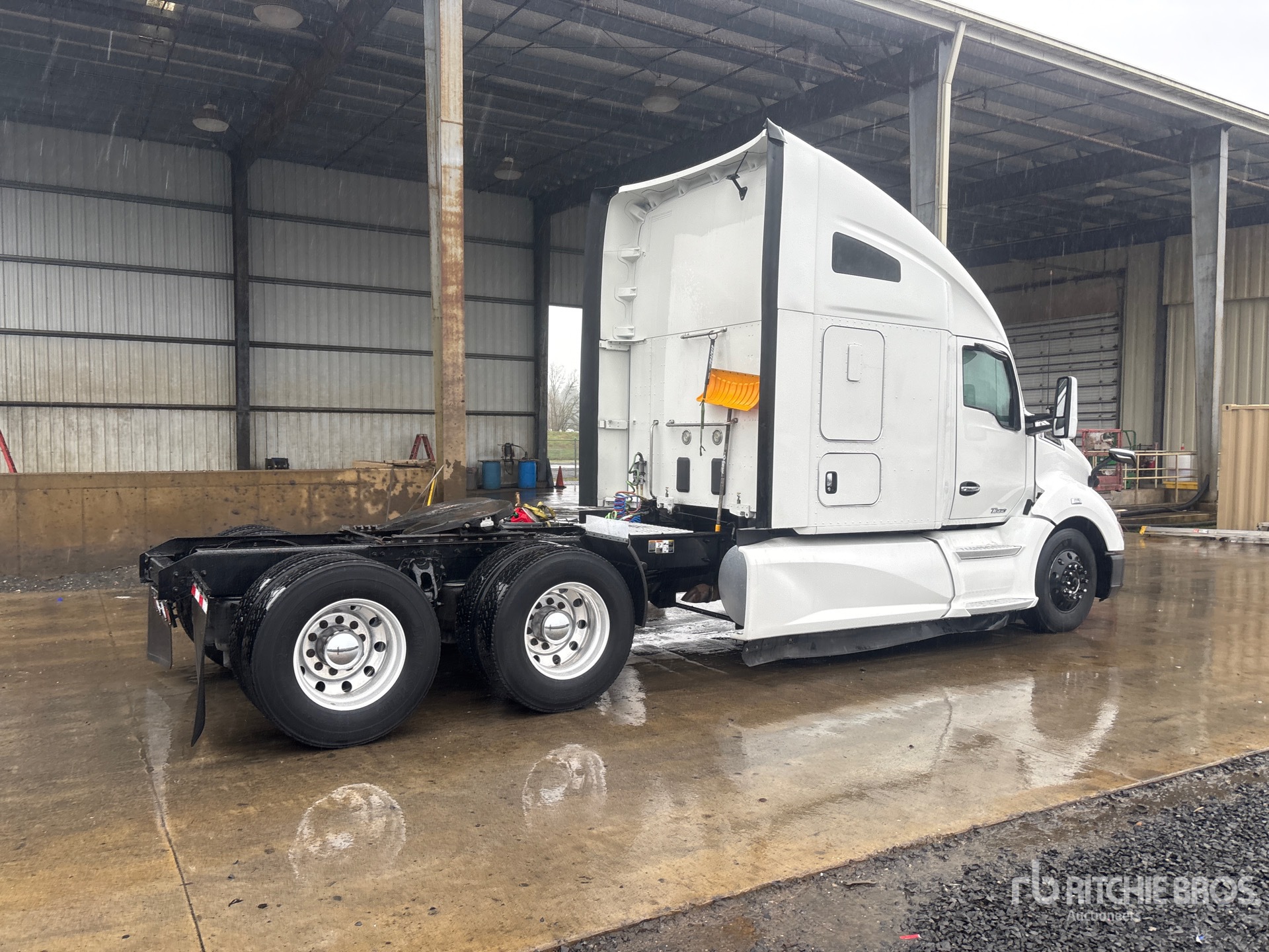 General Appearance with Imagen: esquina trasera derecha