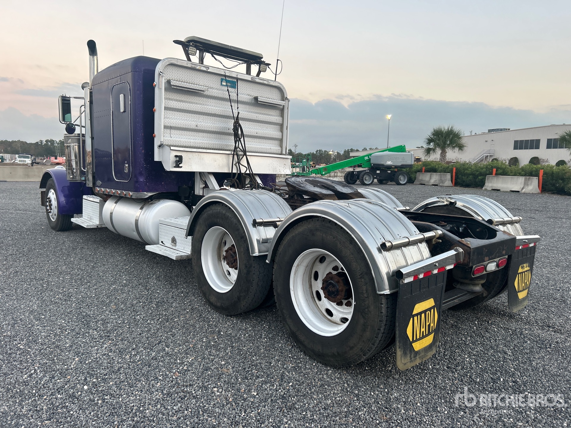 General Appearance with Imagen: esquina trasera izquierda