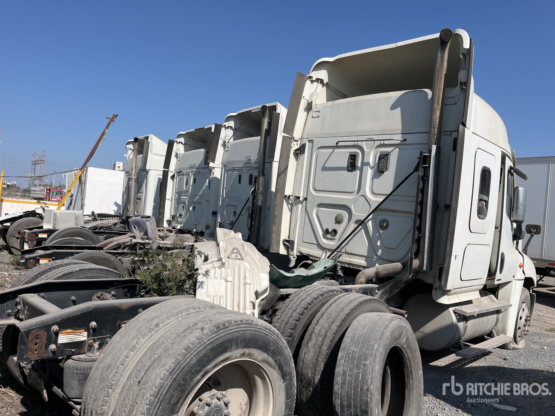 General Appearance with Imagen: esquina trasera derecha