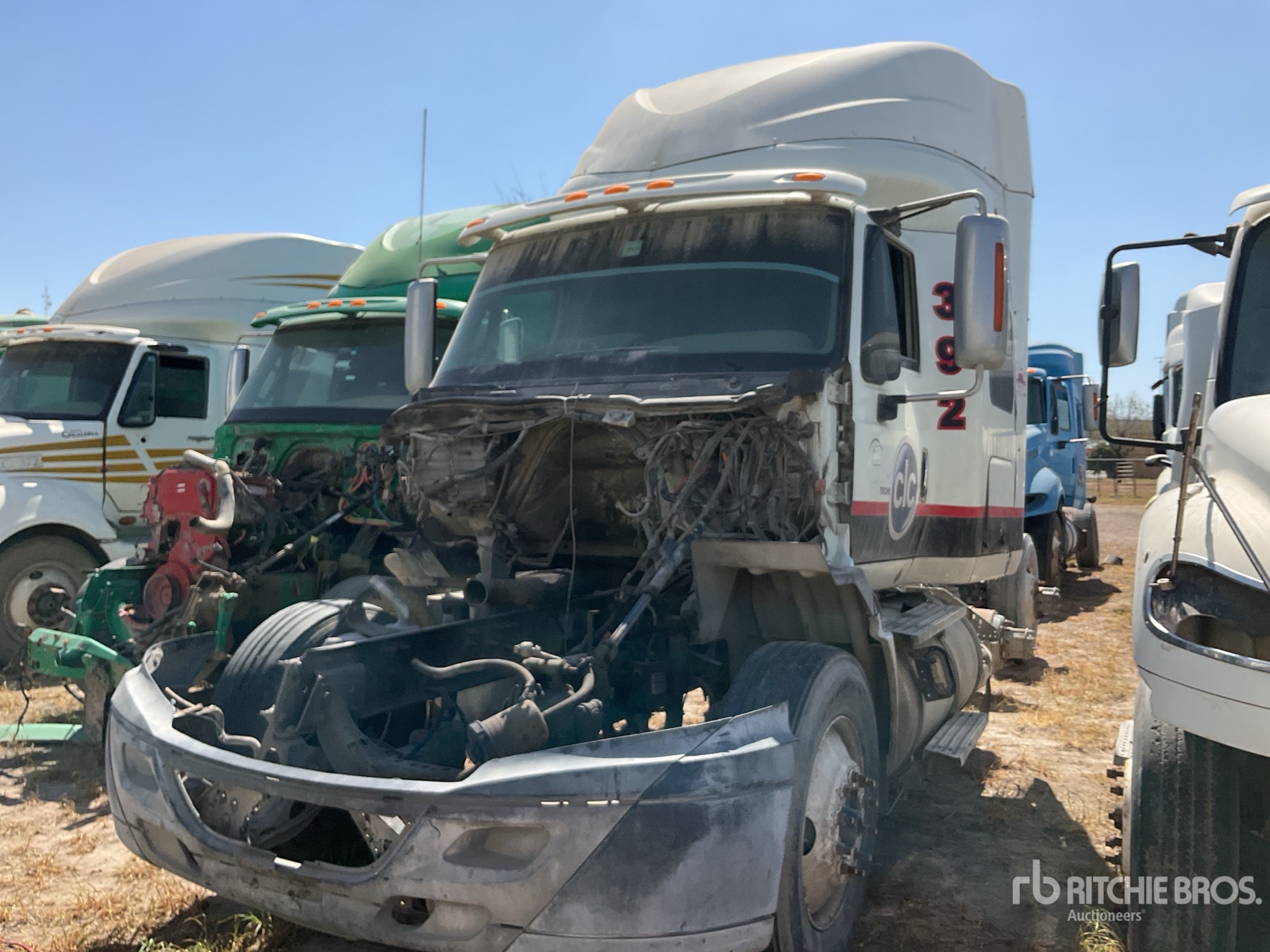 General Appearance with Picture, Left Front Corner