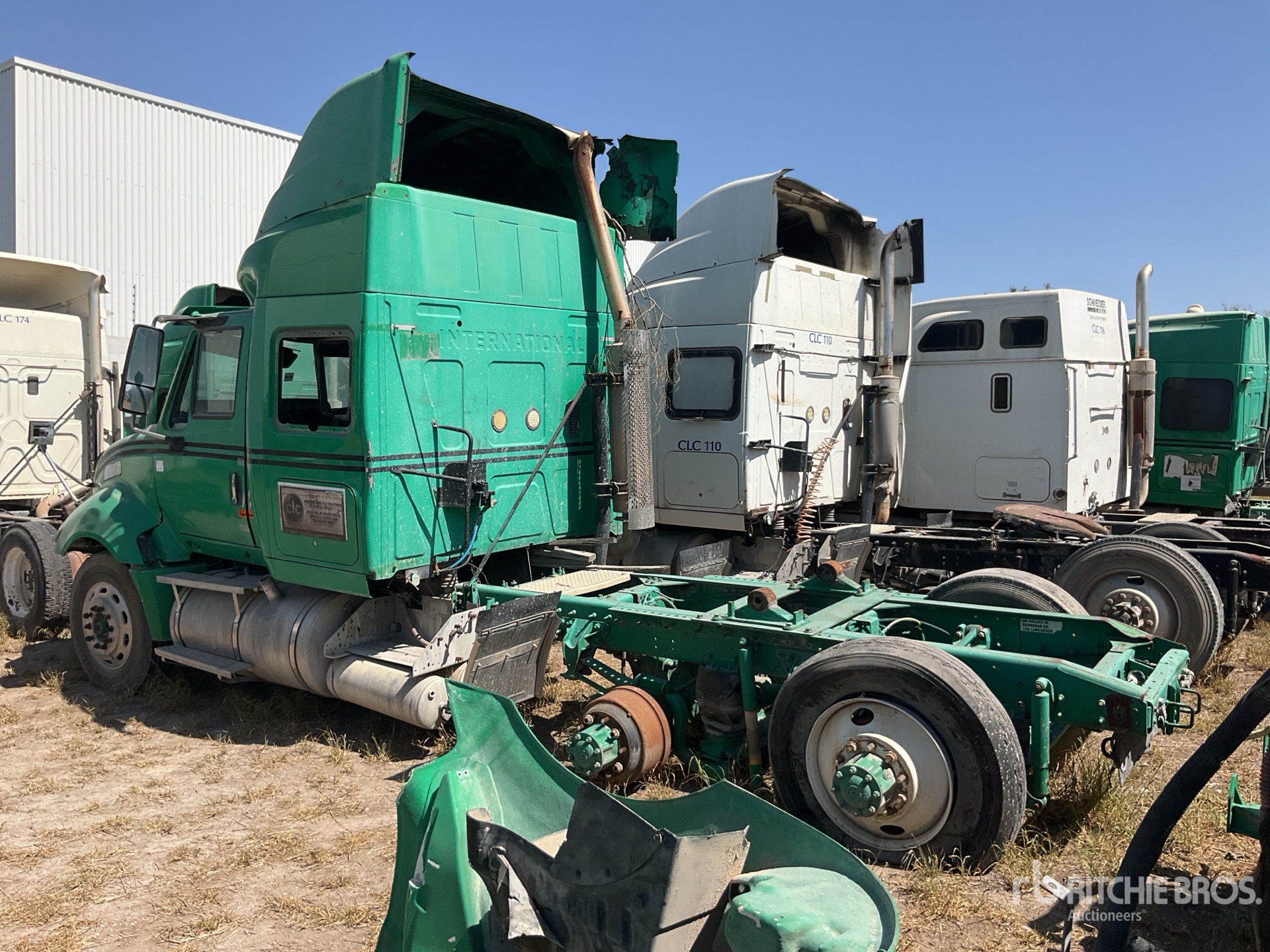 General Appearance with Picture, Left Rear Corner