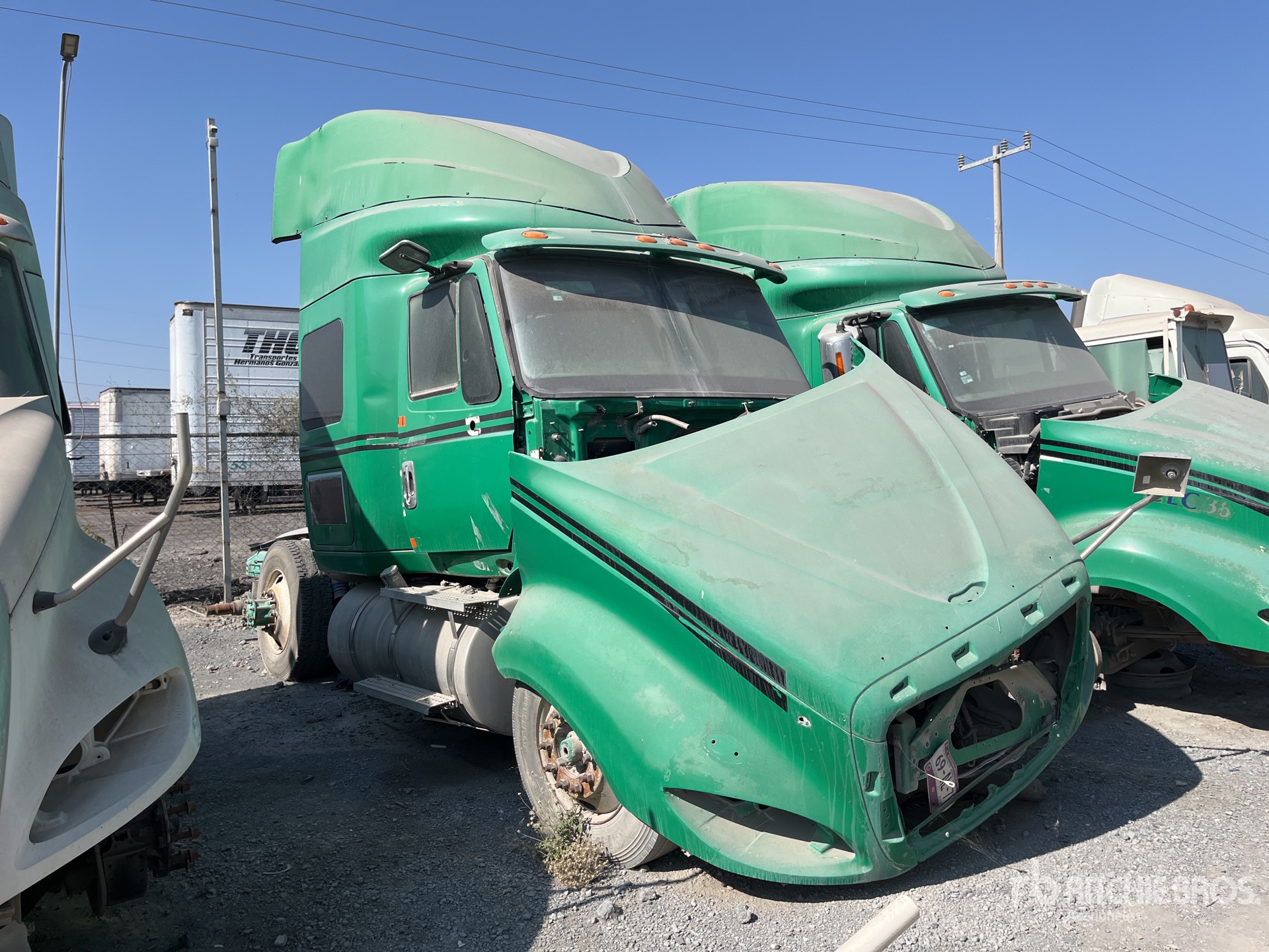 General Appearance with Imagen: esquina delantera derecha