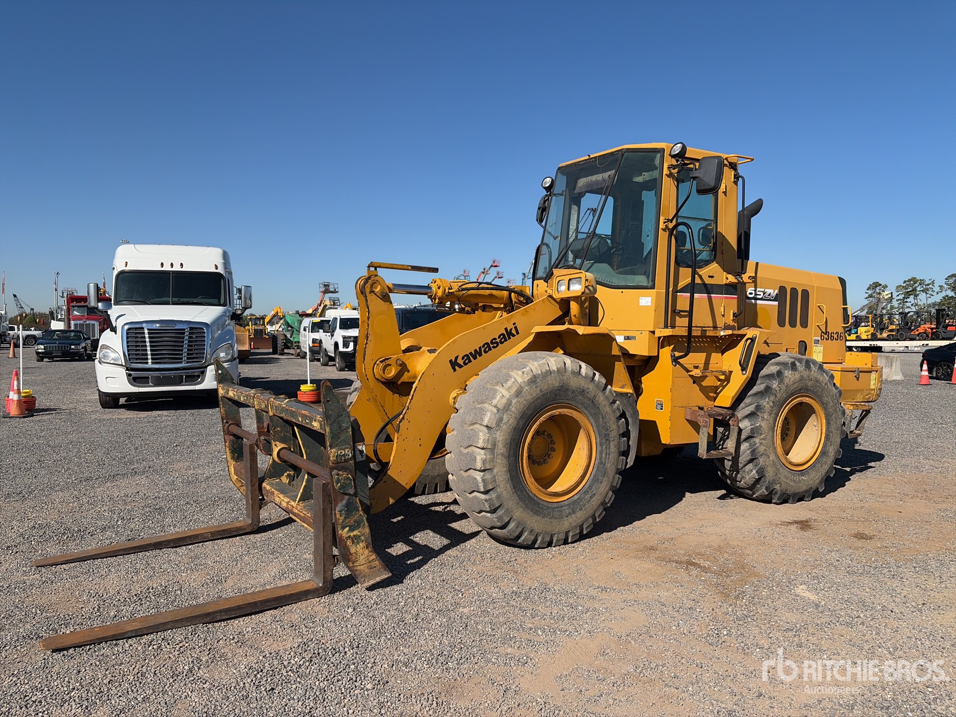 General Appearance with Foto, angolo anteriore sinistro