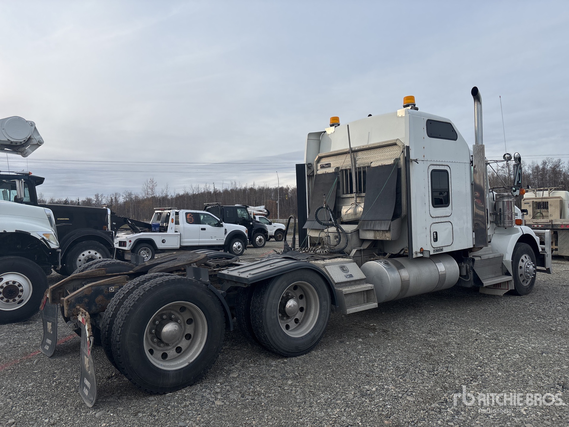 Aspect général with Image, coin arrière droit