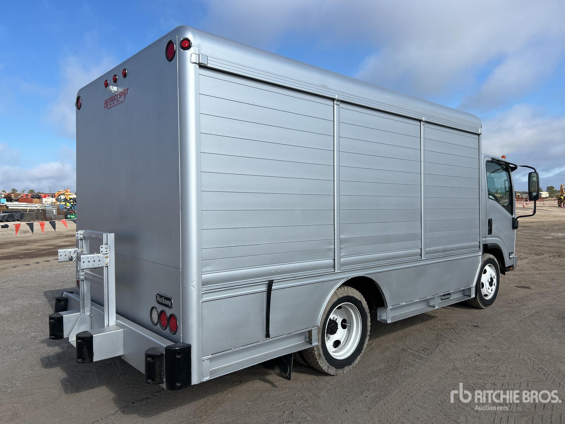 General Appearance with Bild, Ecke hinten rechts