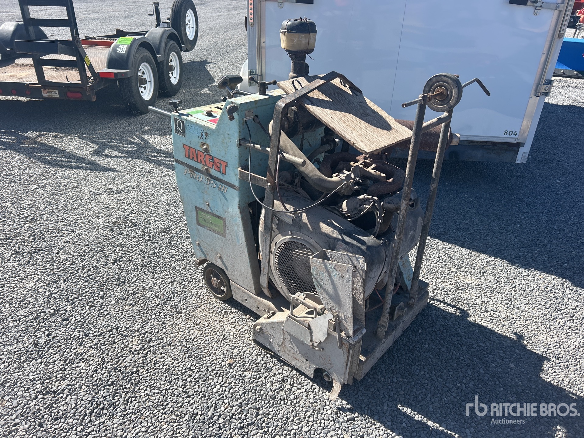 General Appearance with Image, coin avant droit