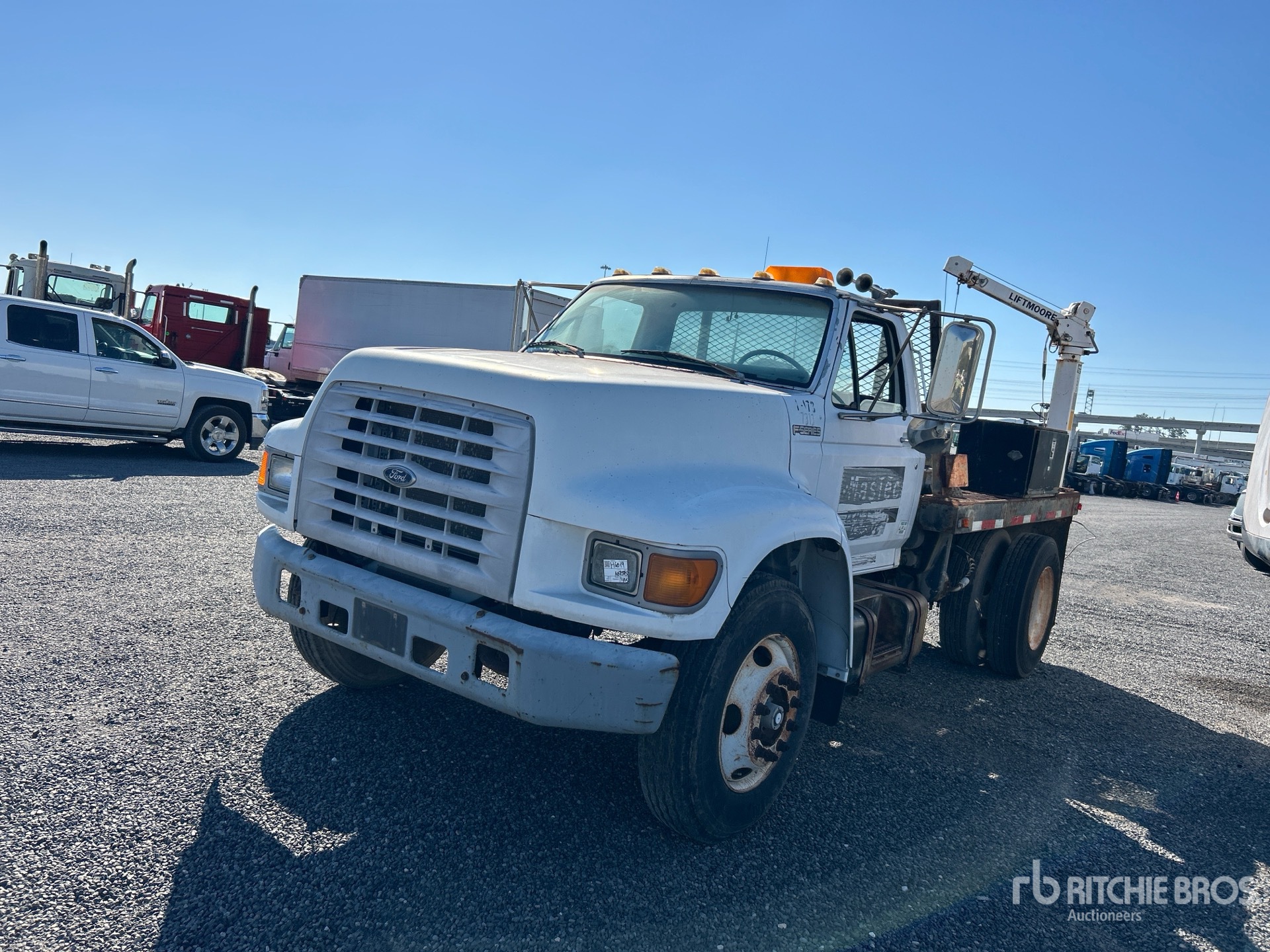 General Appearance with Picture, Left Front Corner