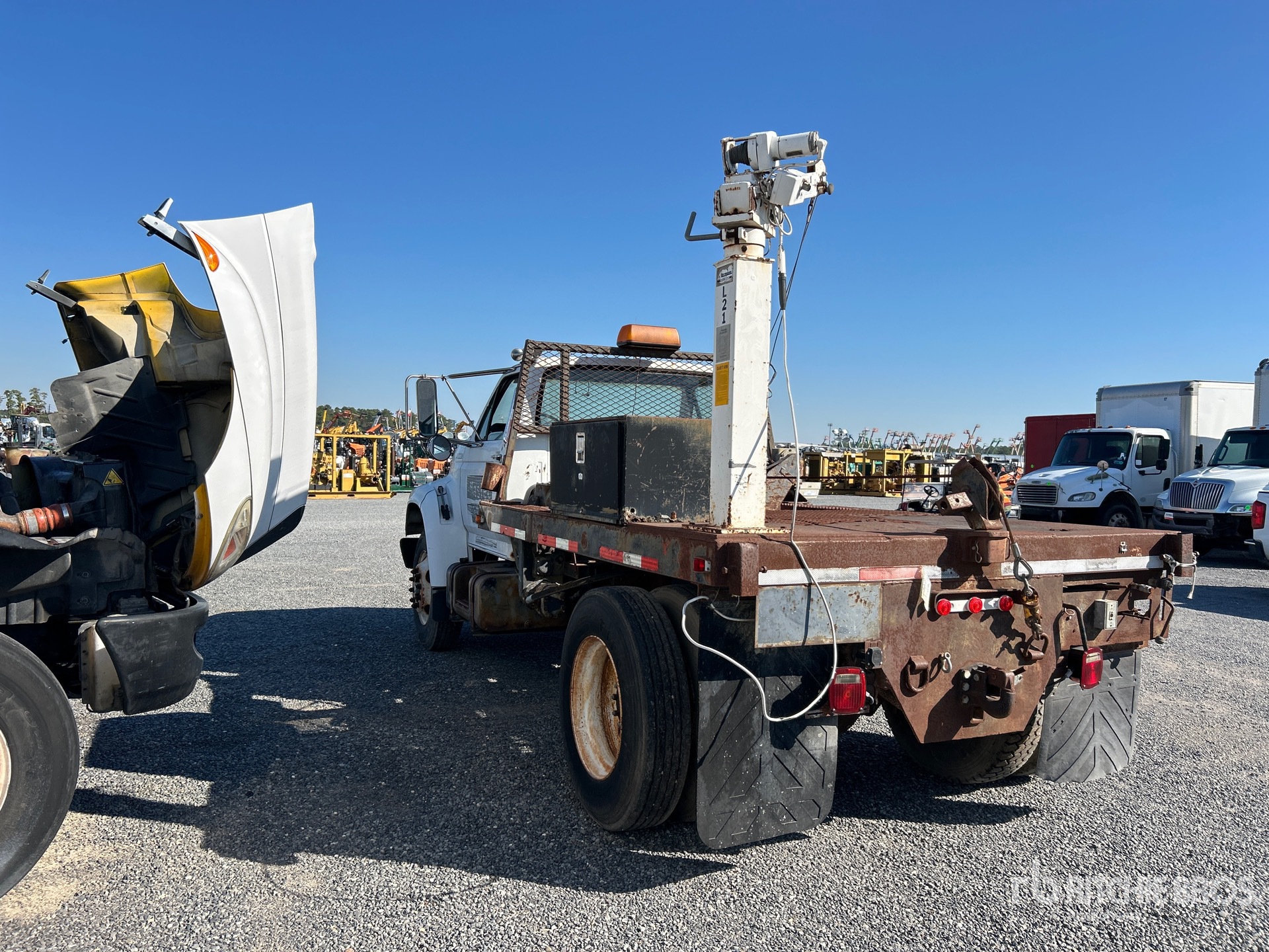 General Appearance with Picture, Left Rear Corner