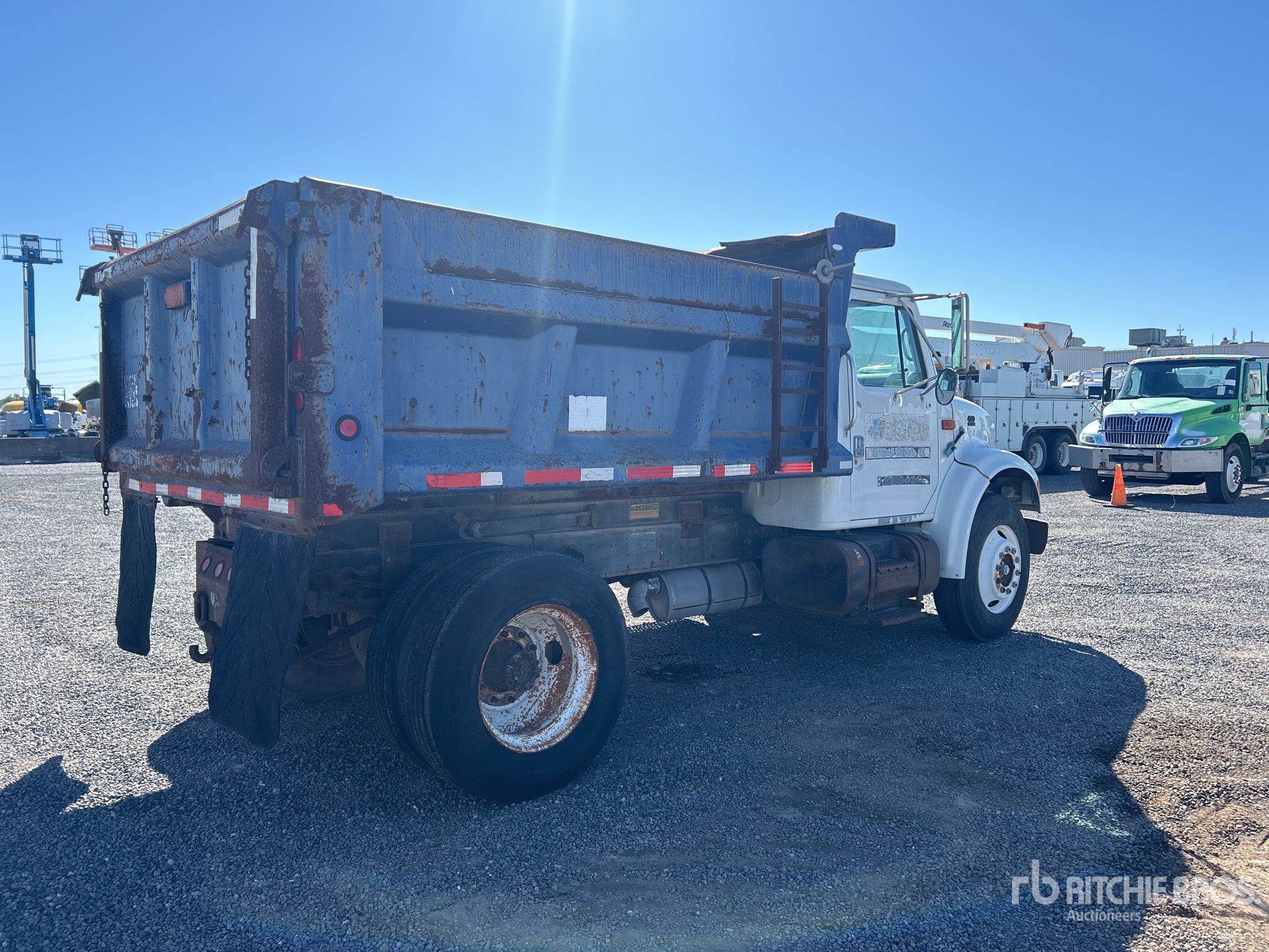 General Appearance with Bild, Ecke hinten rechts