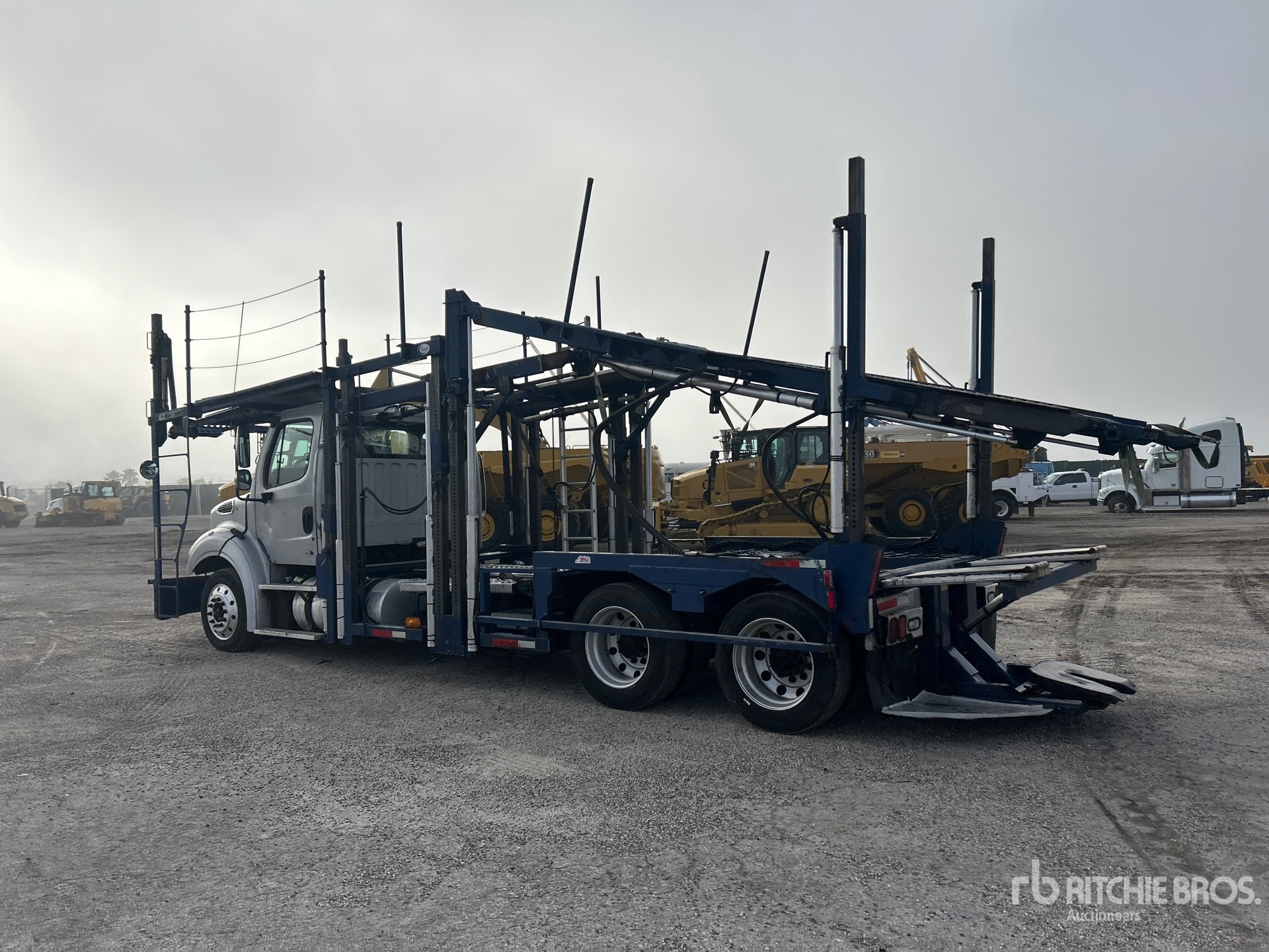 General Appearance with Imagen: esquina trasera izquierda