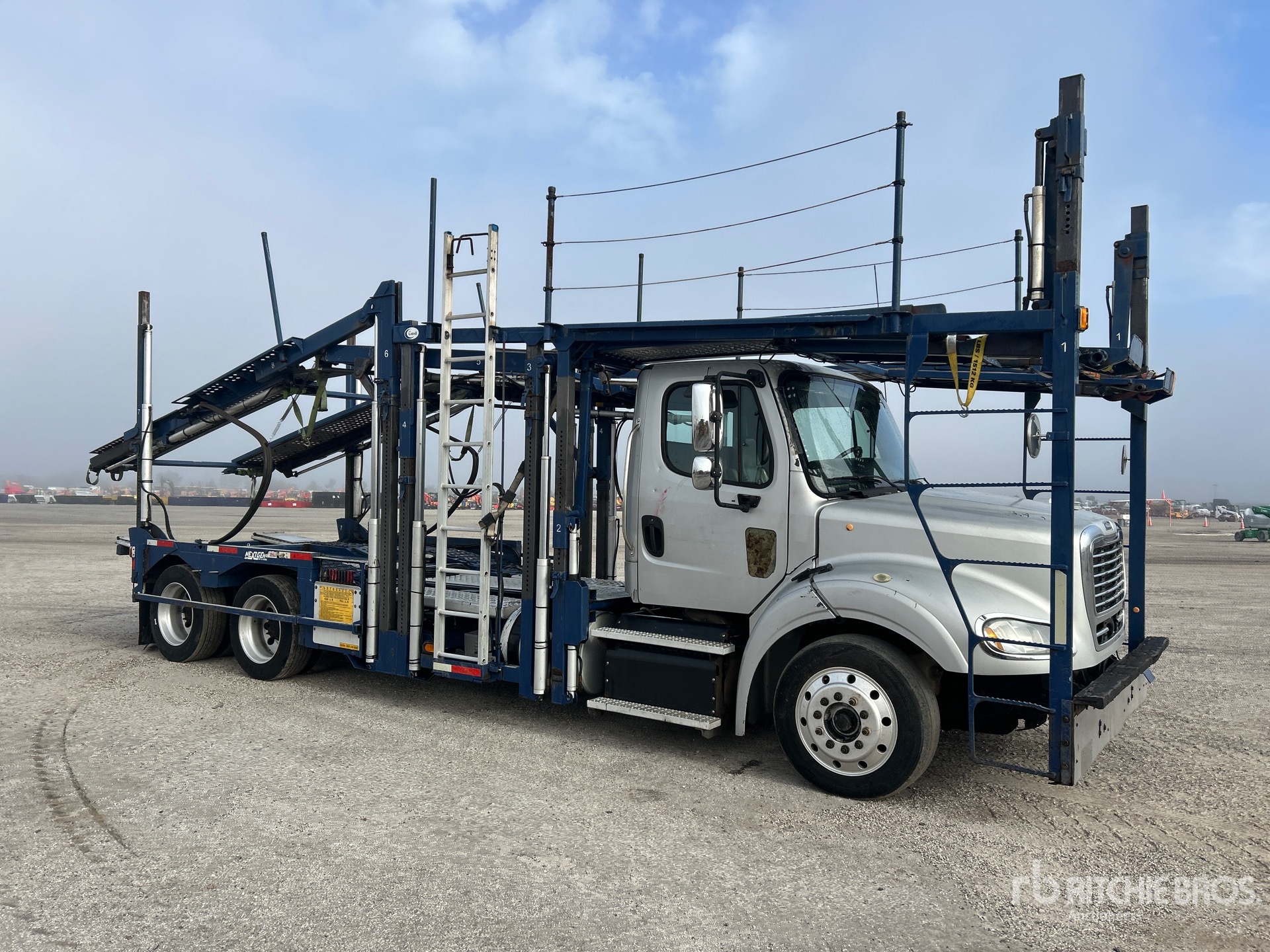 General Appearance with Imagen: esquina delantera derecha