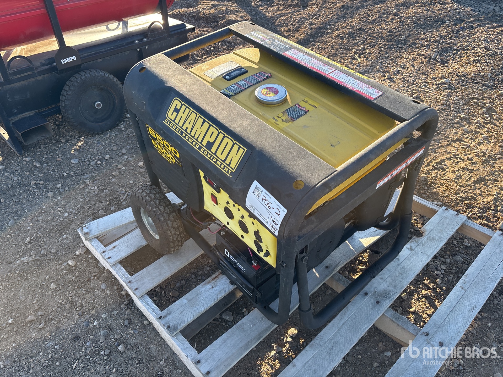 General Appearance with Bild, Ecke vorne rechts