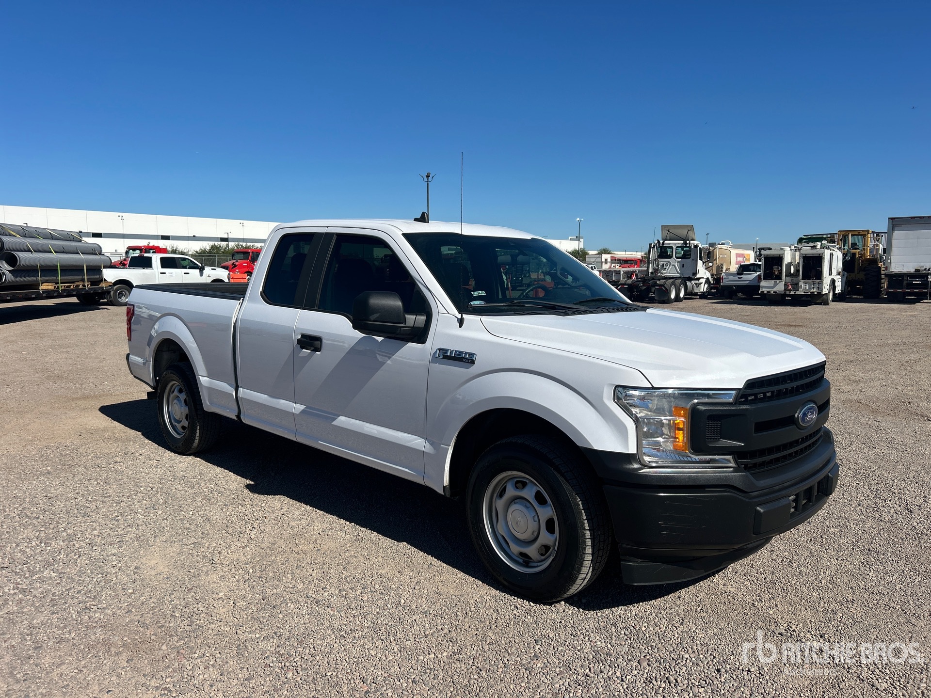 Aspect général with Image, coin avant droit
