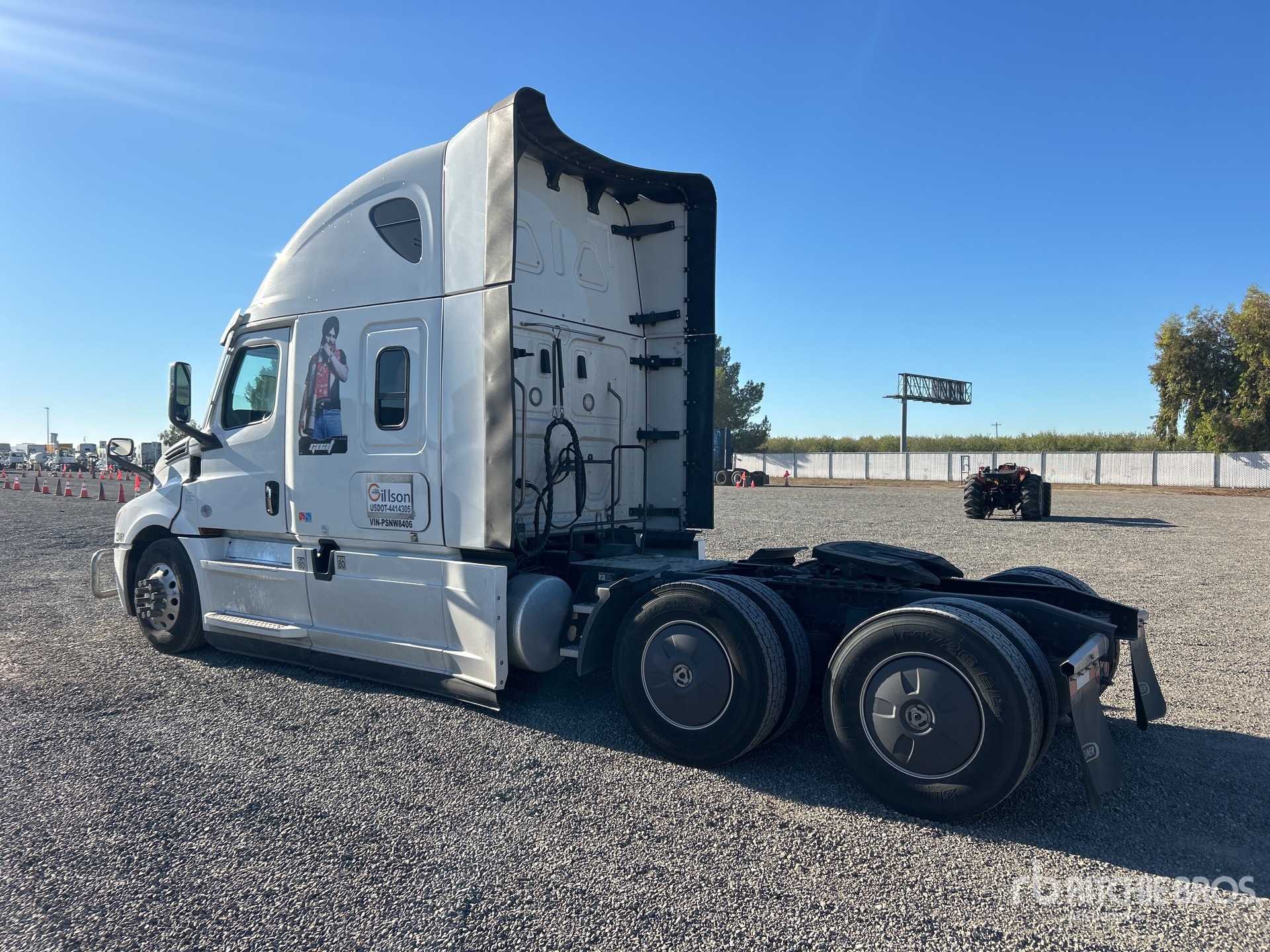 General Appearance with Imagen: esquina trasera izquierda