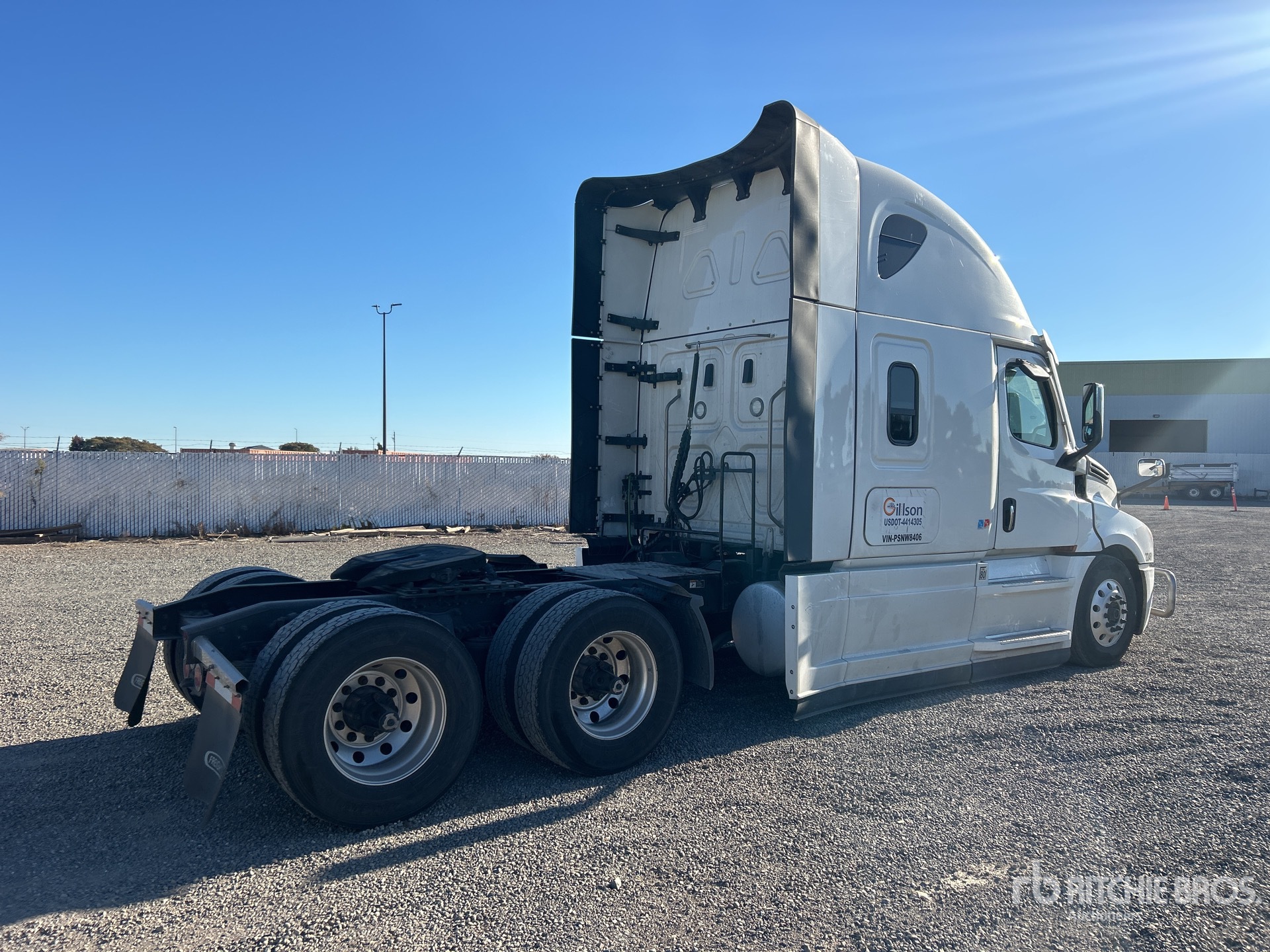 General Appearance with Imagen: esquina trasera derecha