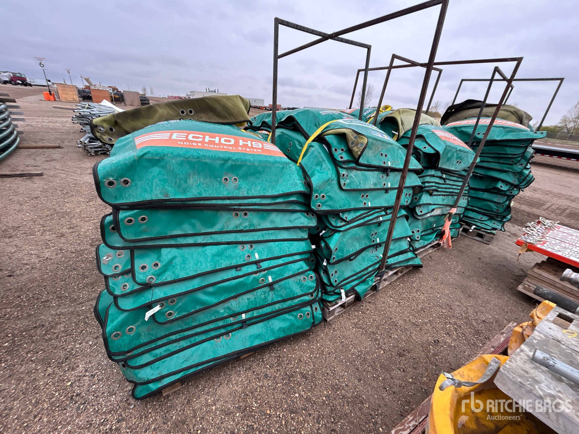 General Appearance with Foto, angolo posteriore sinistro