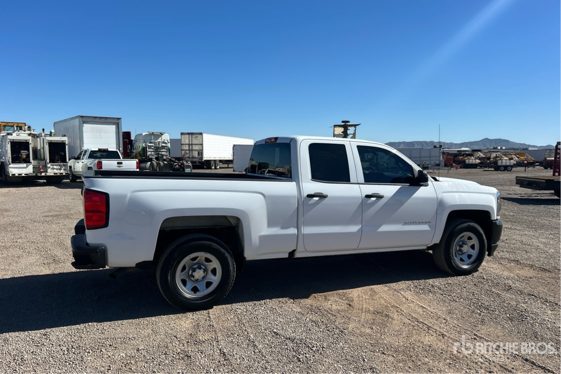 General Appearance with Imagen: esquina trasera derecha