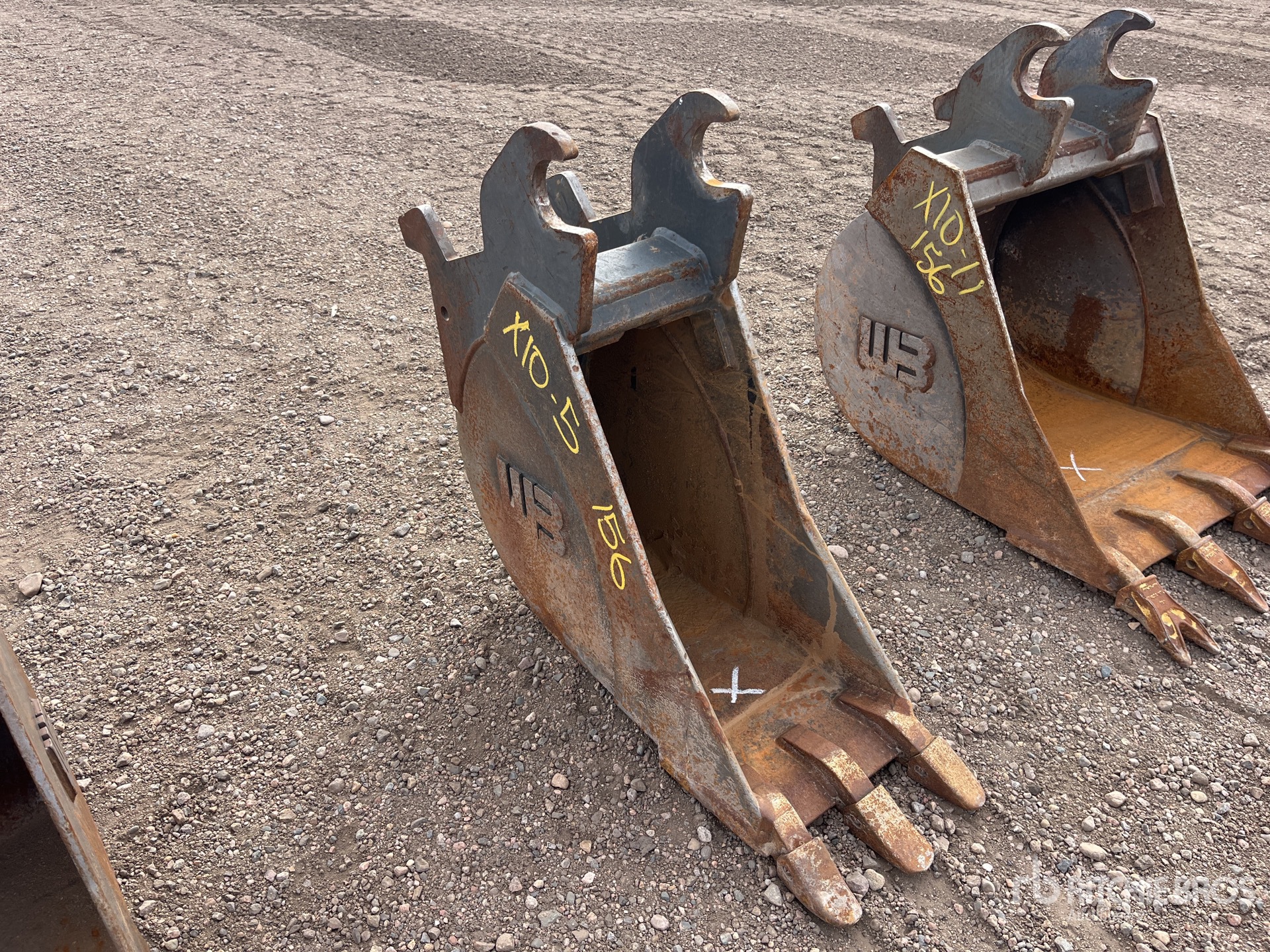 Aspect général with Image, coin avant droit