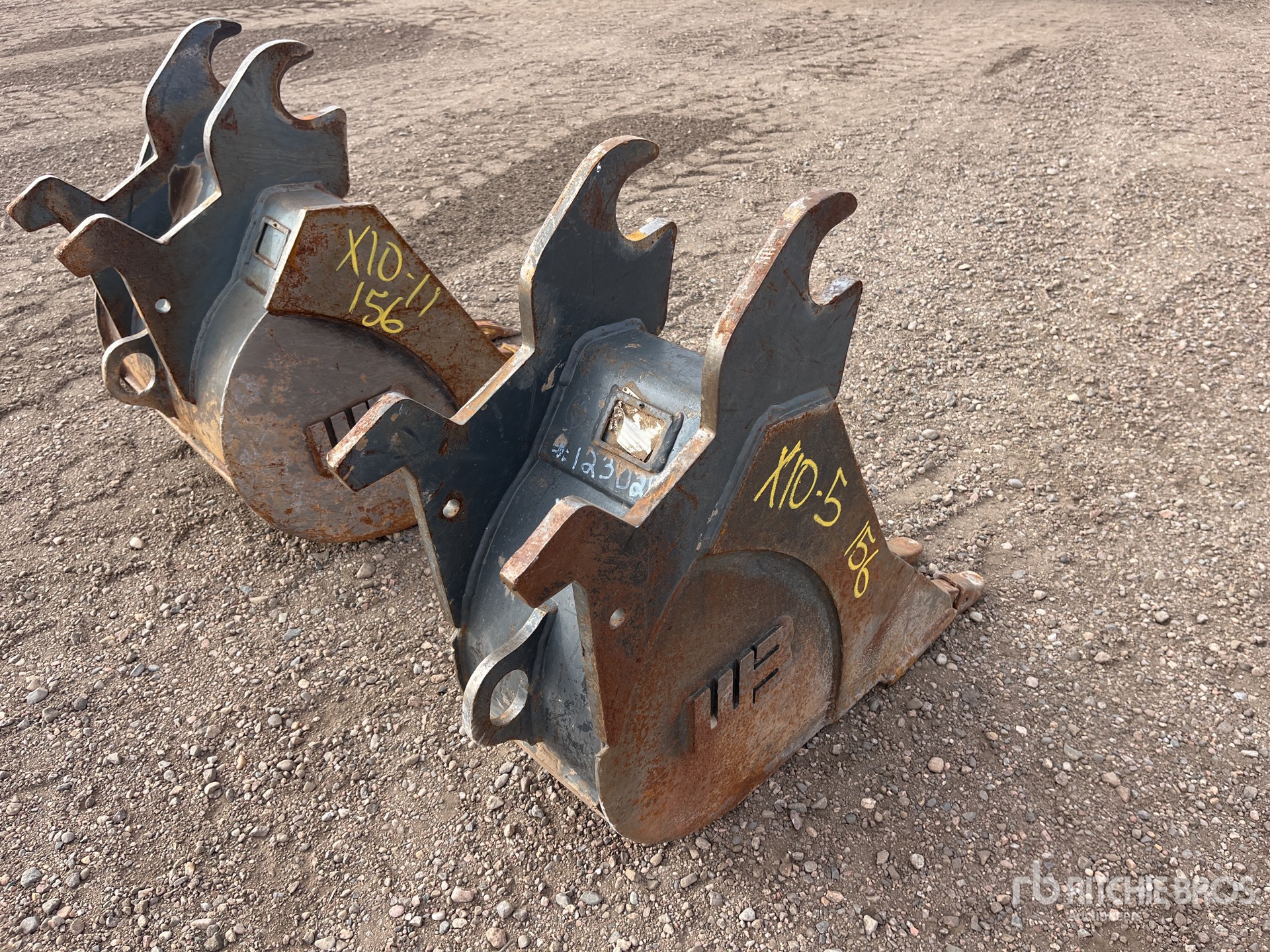 Aspect général with Image, coin arrière droit