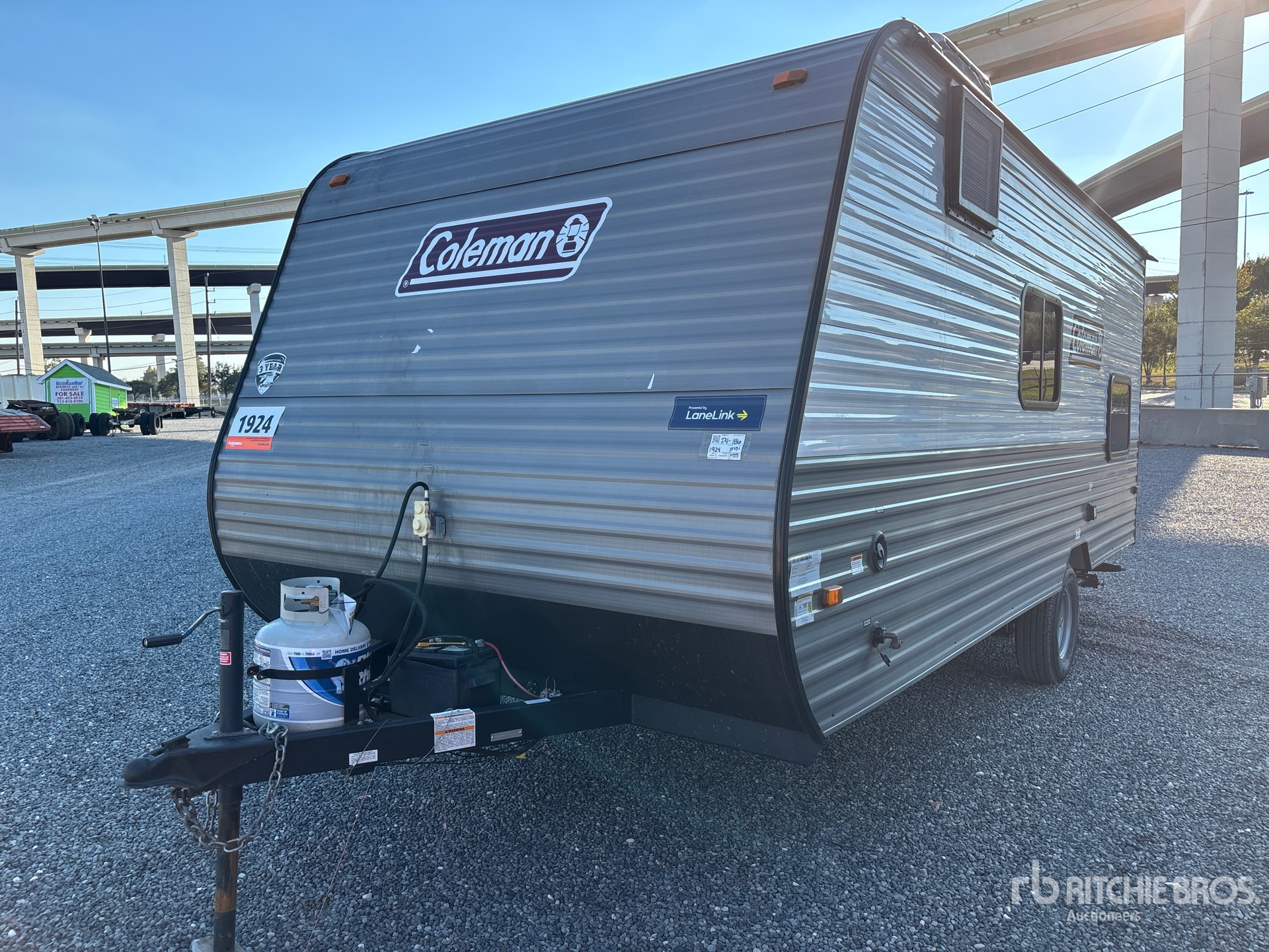 General Appearance with Imagen: esquina delantera izquierda