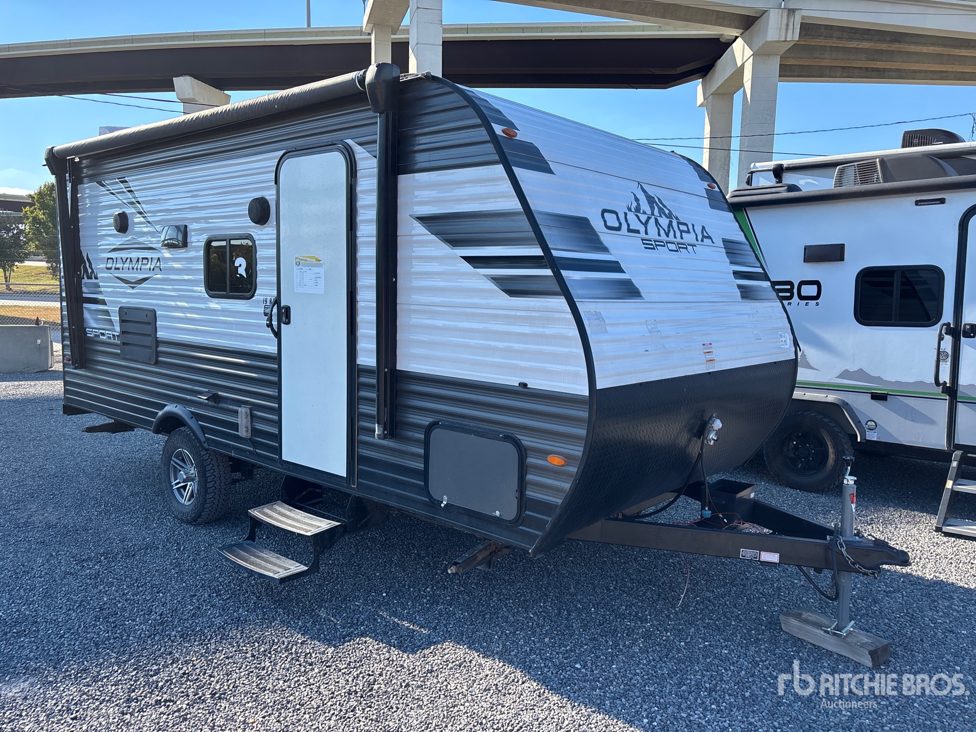 General Appearance with Imagen: esquina delantera derecha