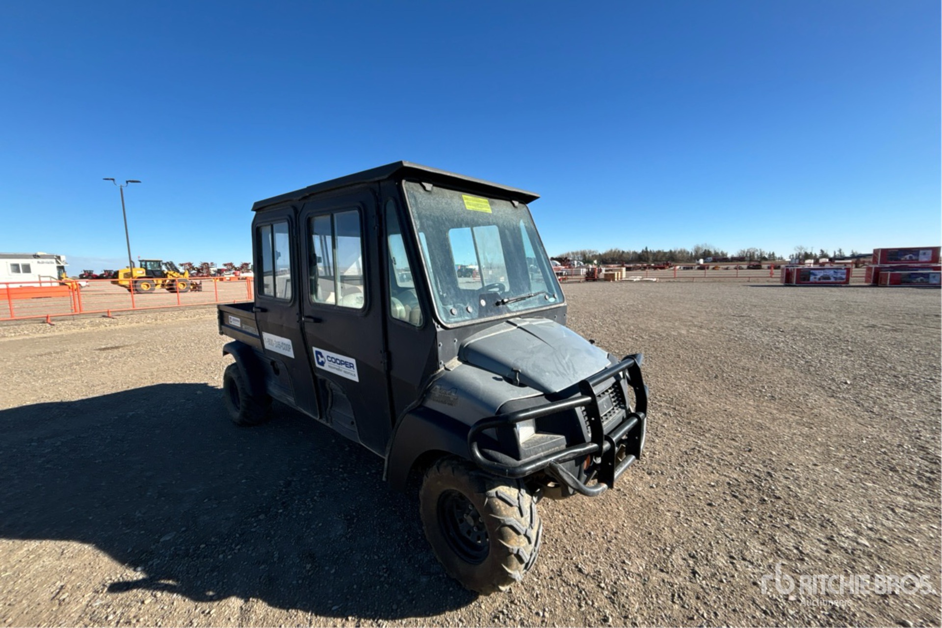 General Appearance with Bild, Ecke vorne rechts