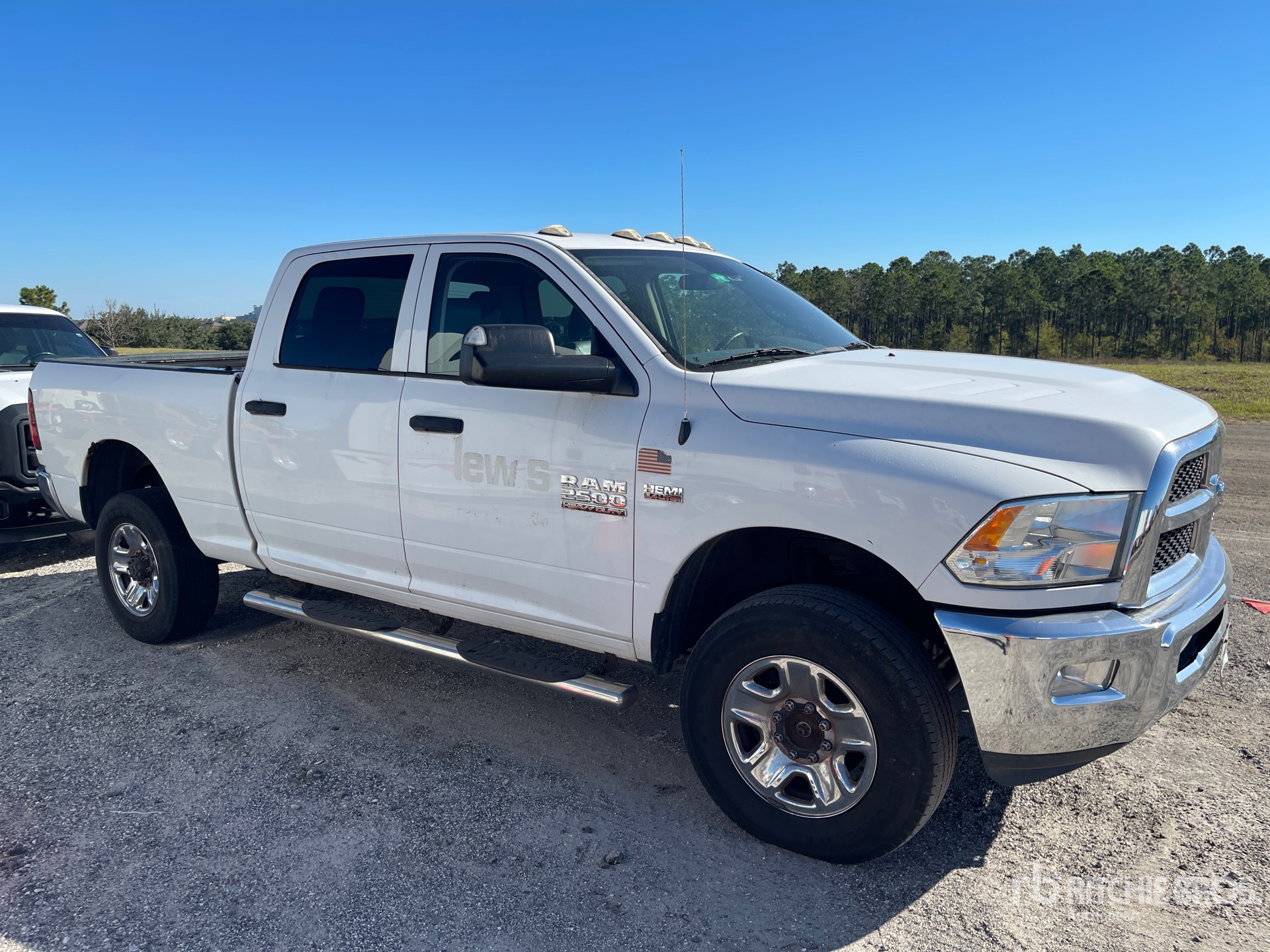 General Appearance with Picture, Right Front Corner