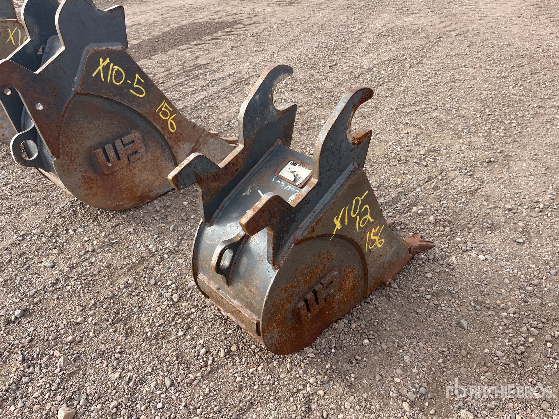 Aspect général with Image, coin arrière droit