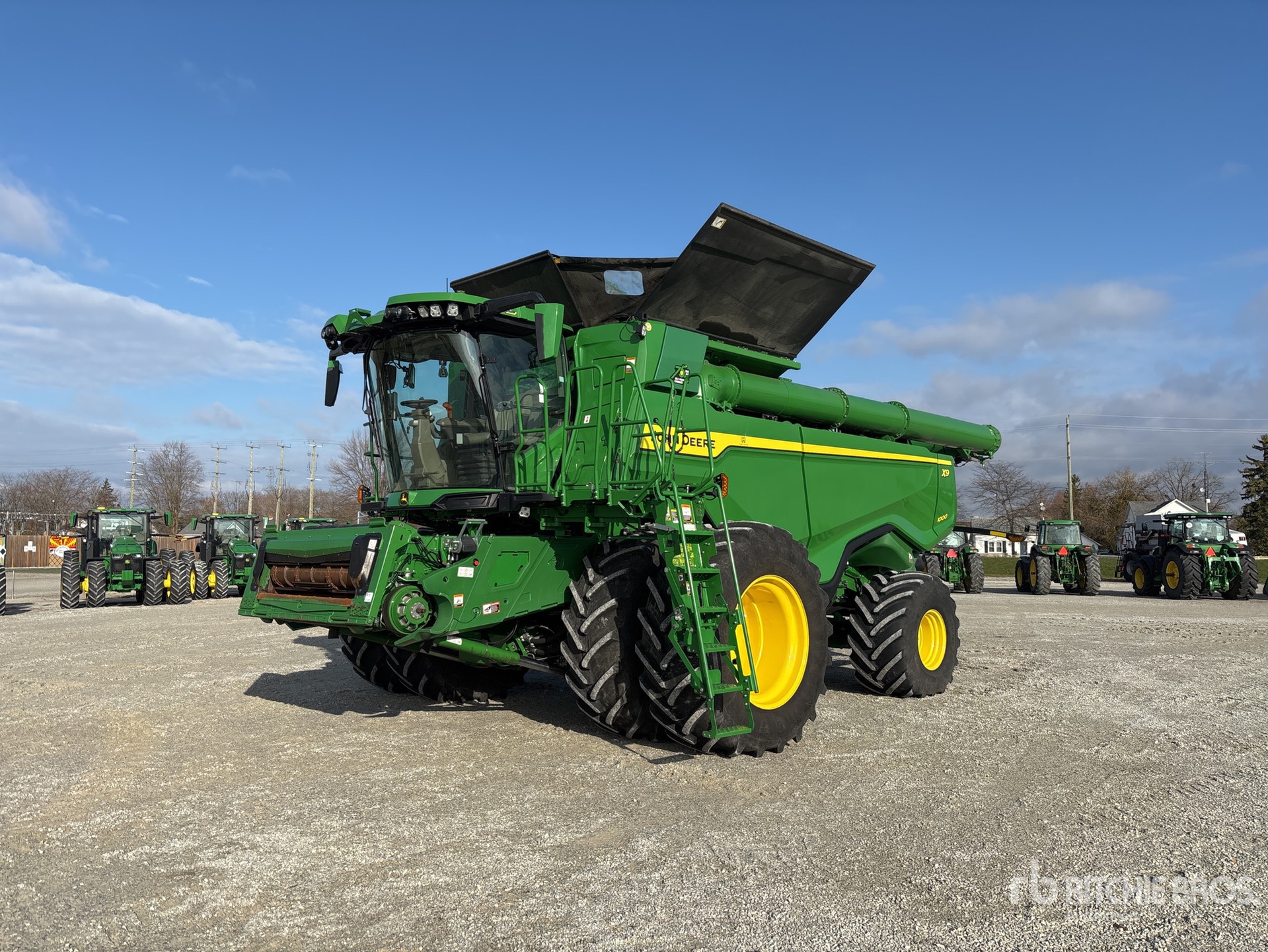 General Appearance with Featured Photo