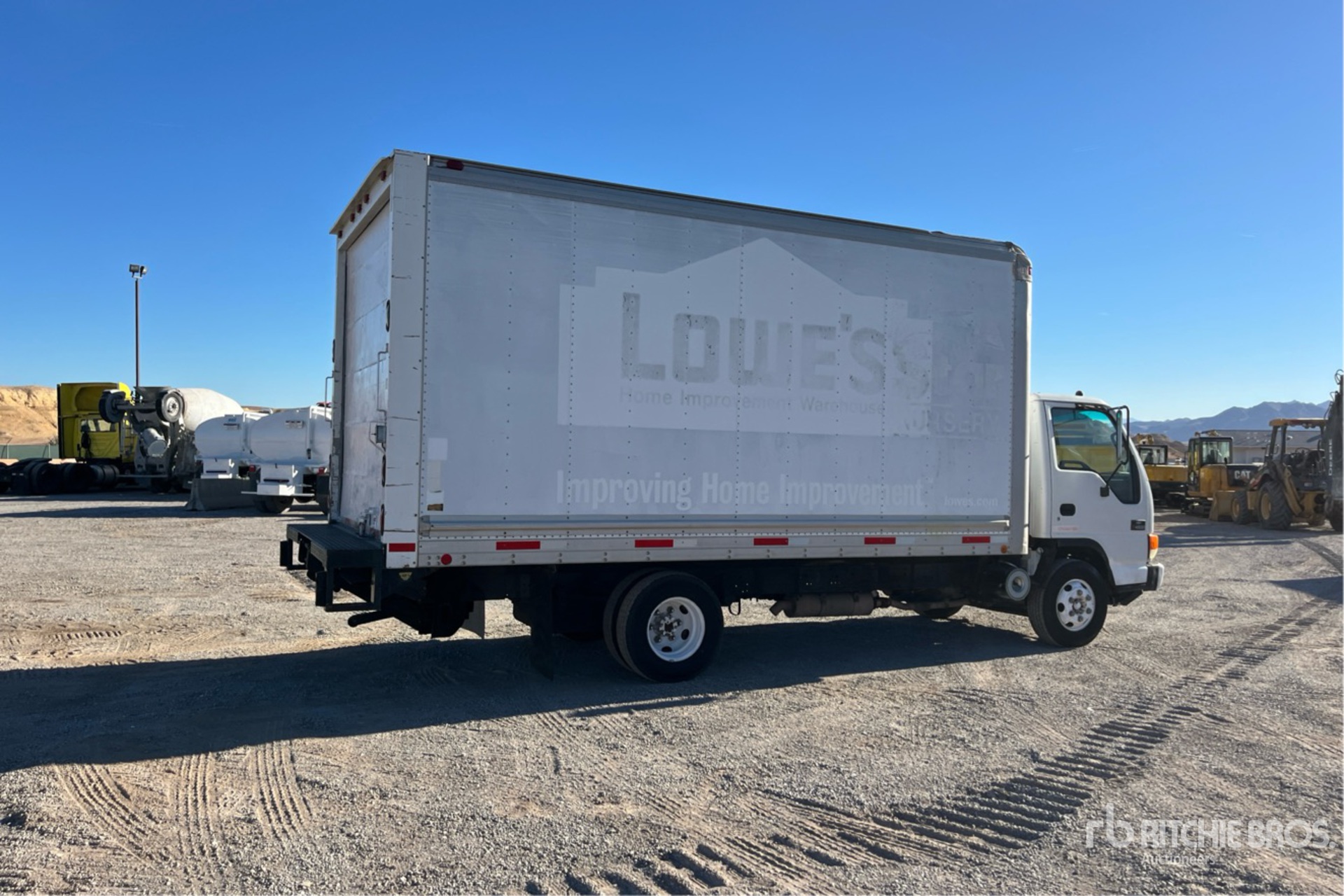 General Appearance with Imagen: esquina trasera derecha