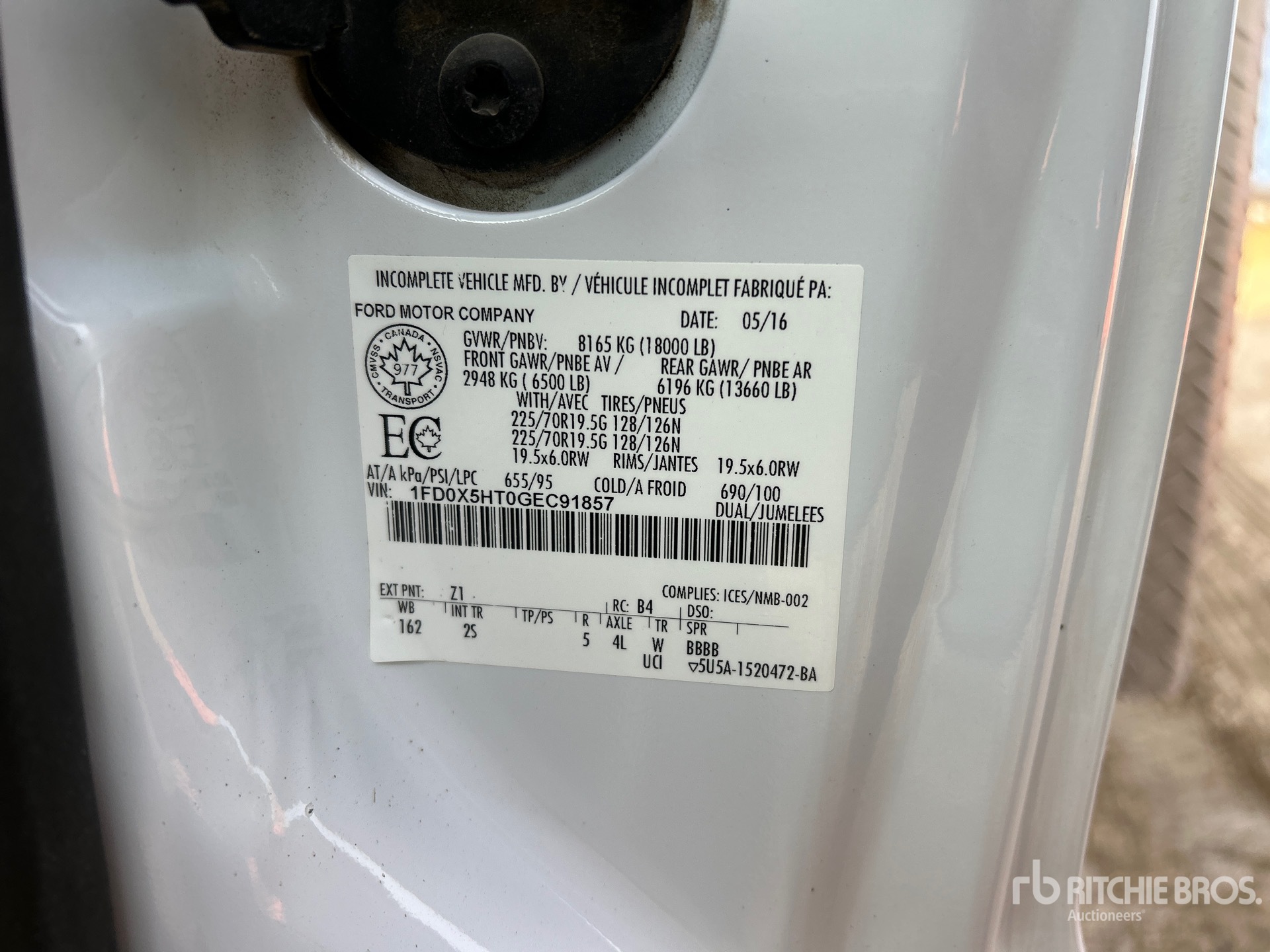 General Appearance with Numéro de série/Numéro d'identification du véhicule automobile