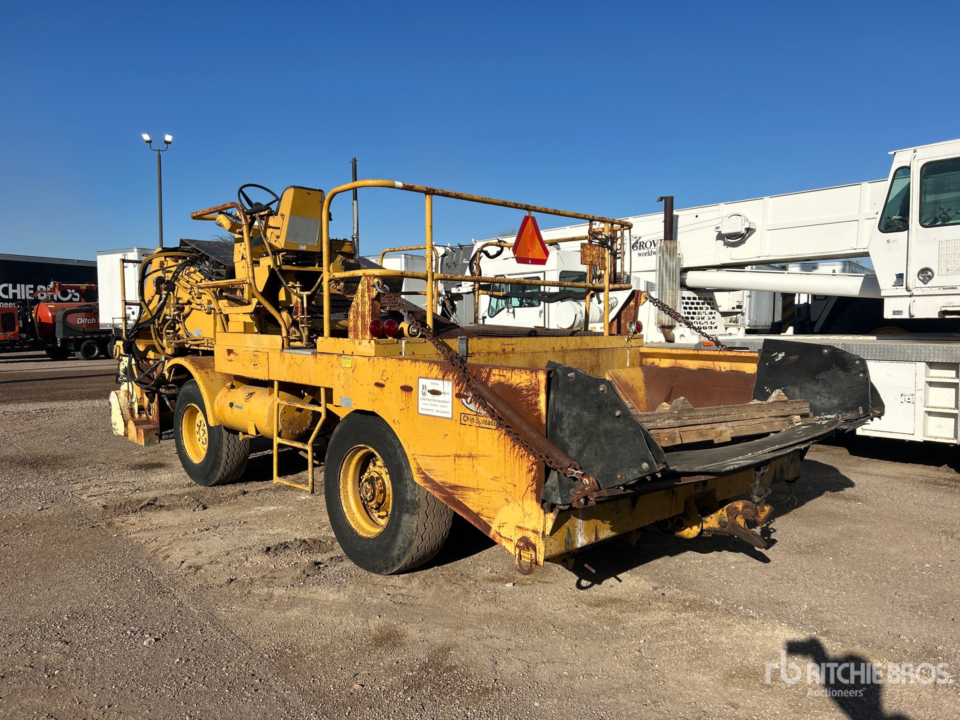 Aspect général with Image, coin arrière gauche