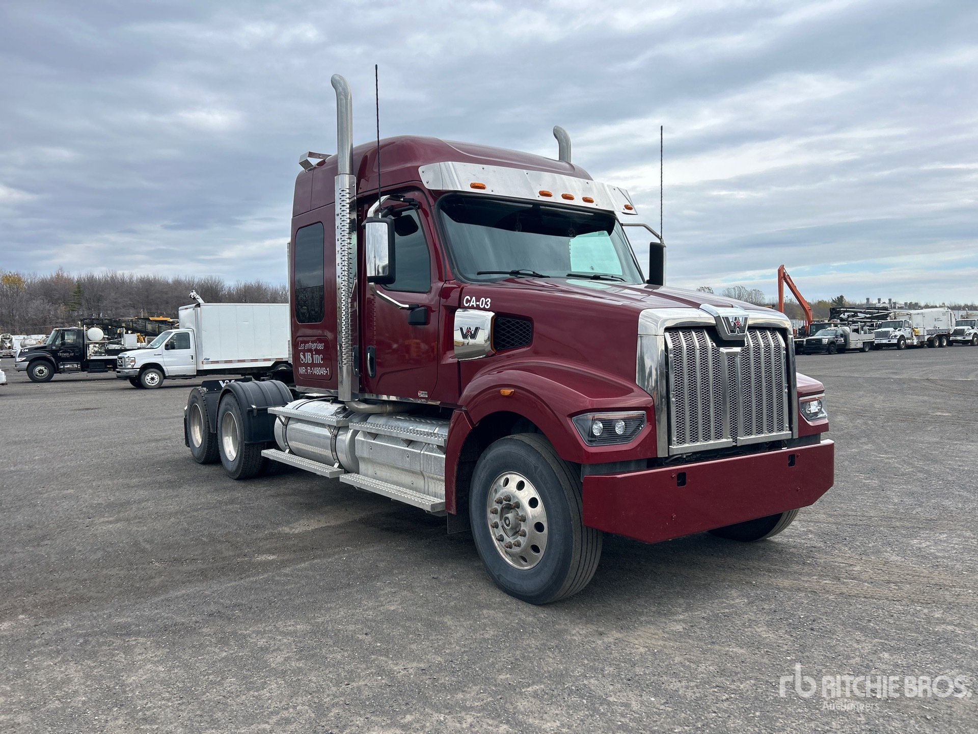 General Appearance with Foto, angolo anteriore destro