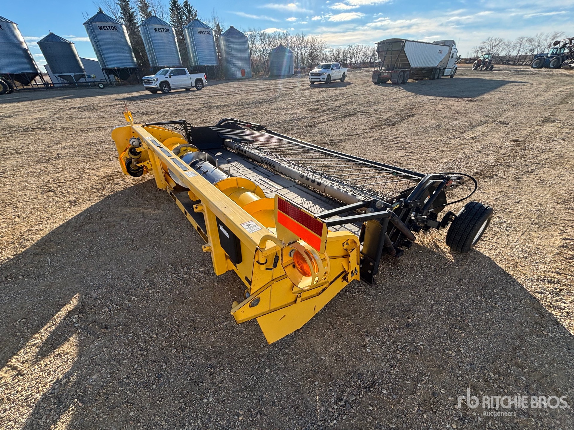 General Appearance with Foto, angolo anteriore sinistro