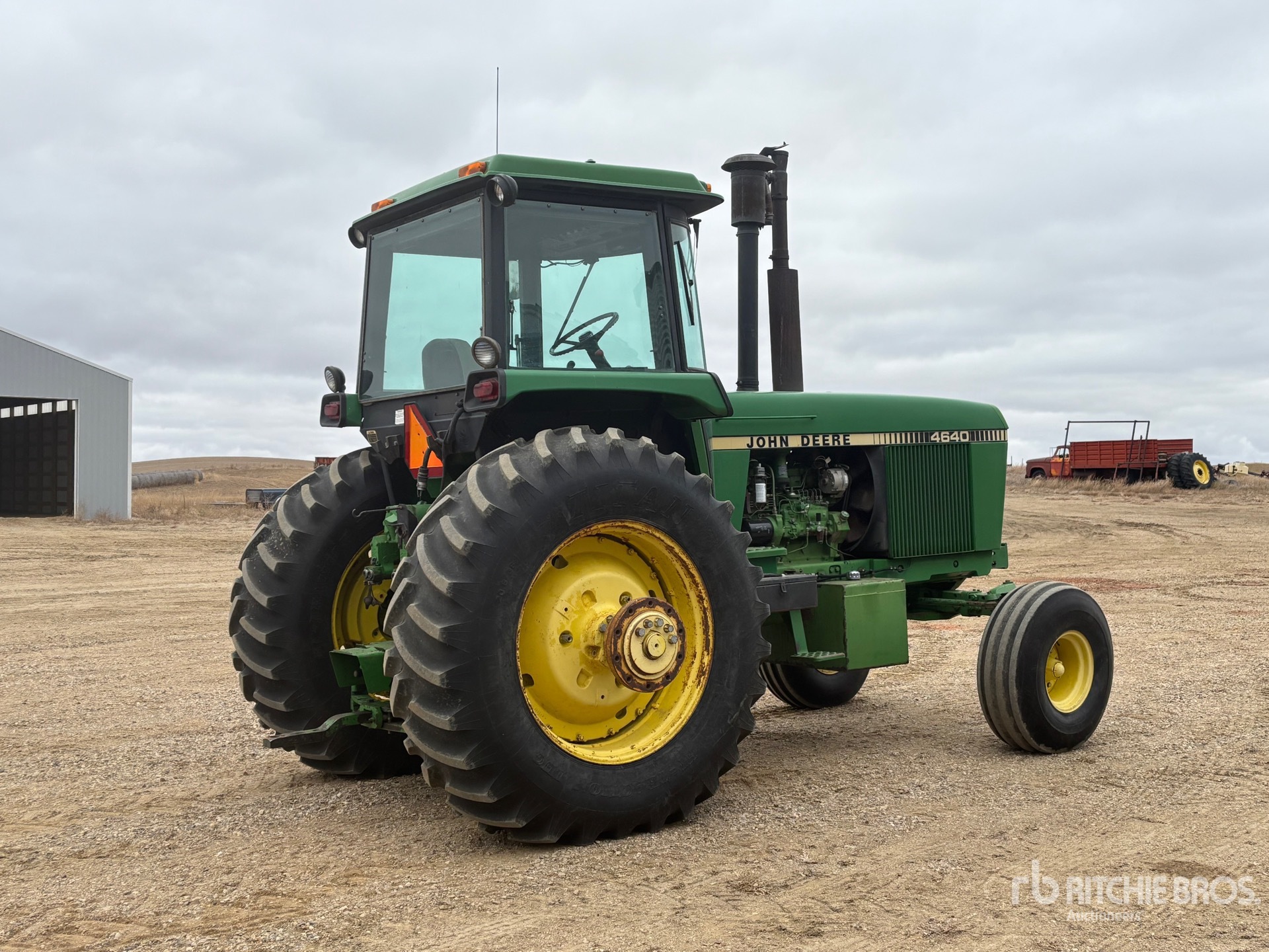 General Appearance with Foto, angolo anteriore sinistro