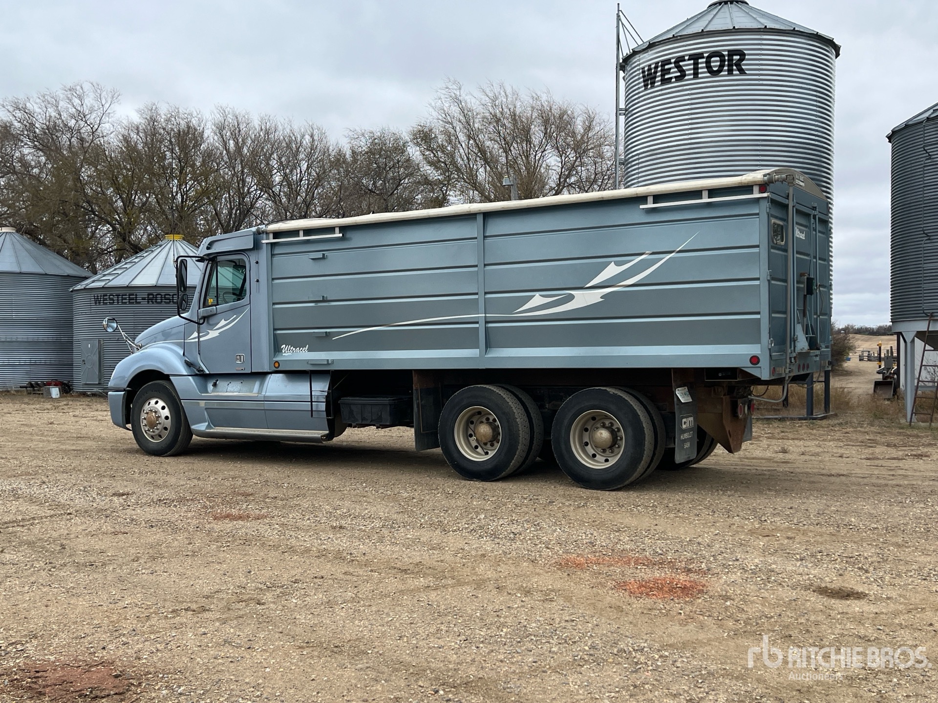 General Appearance with Imagen: esquina trasera izquierda