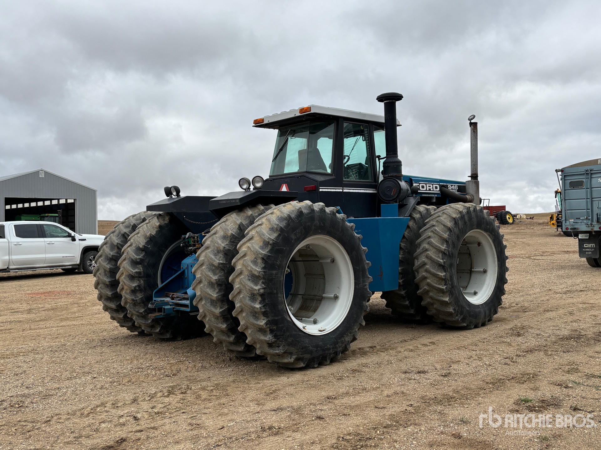 Aspect général with Image, coin arrière droit