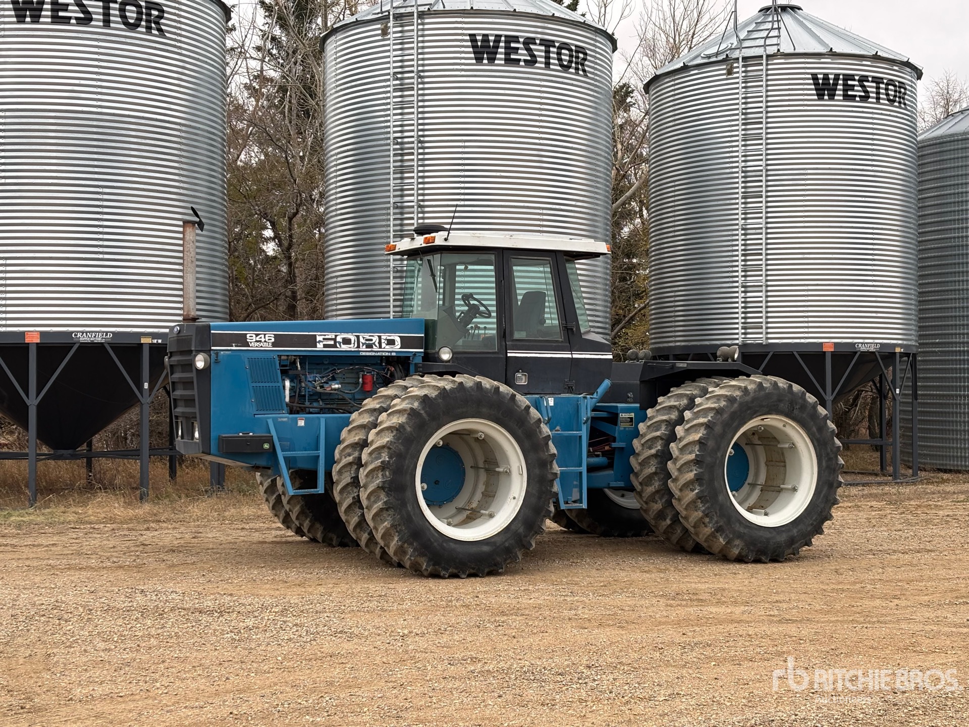 Aspect général with Image, coin avant gauche